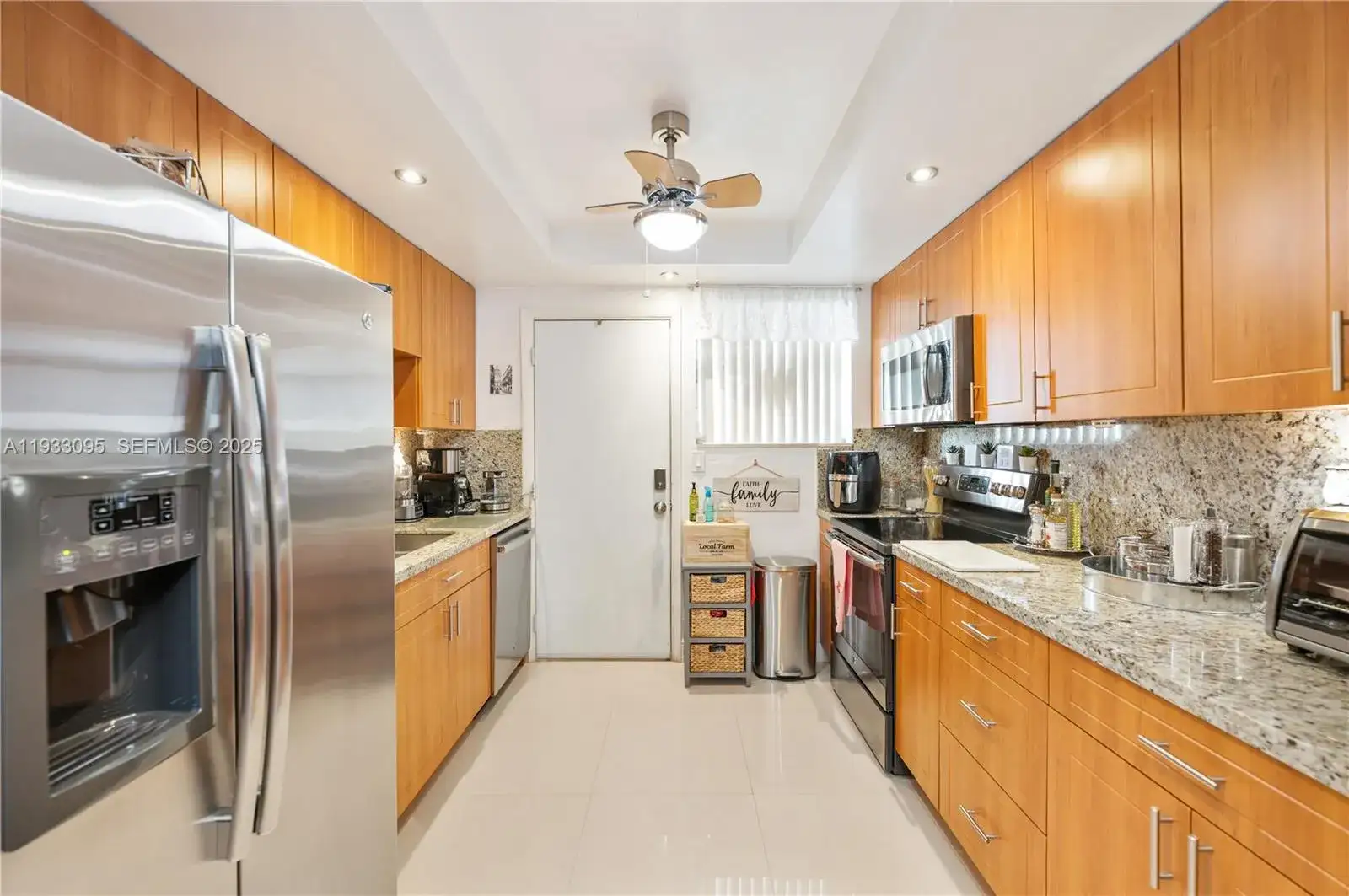 11960 NE 19th Dr # 17, North Miami FL 33181 photo 3