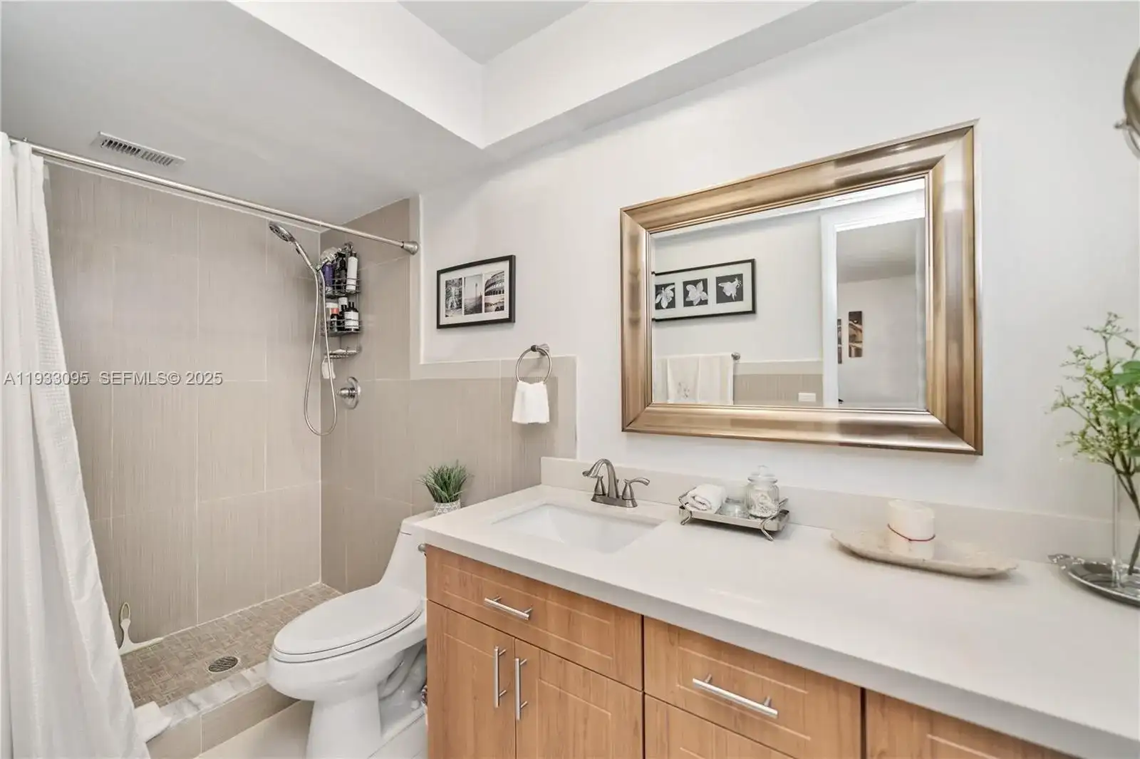 11960 NE 19th Dr # 17, North Miami FL 33181 photo 5