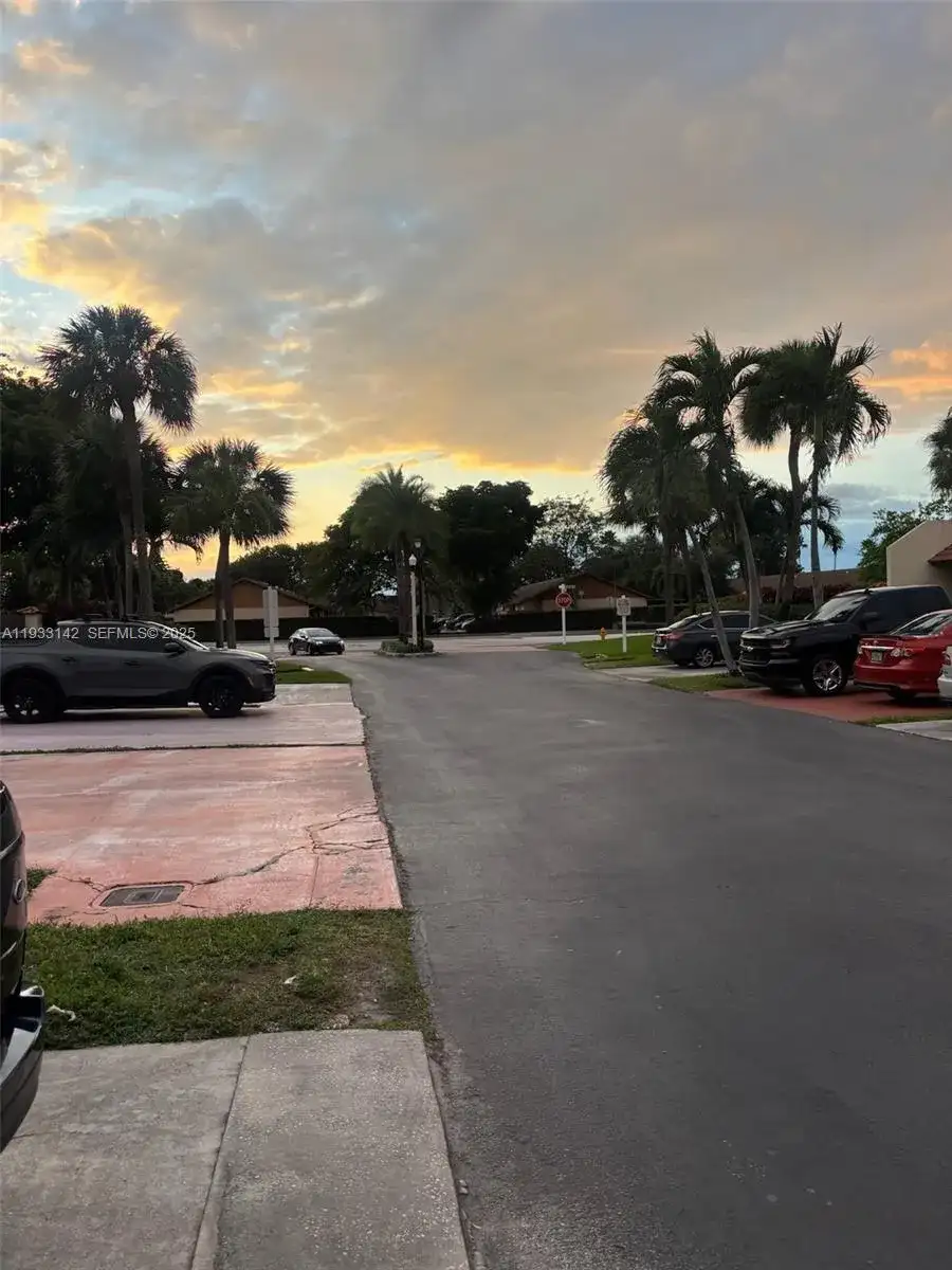 6460 NW 192nd Ter # 6460, Hialeah FL 33015 photo 2