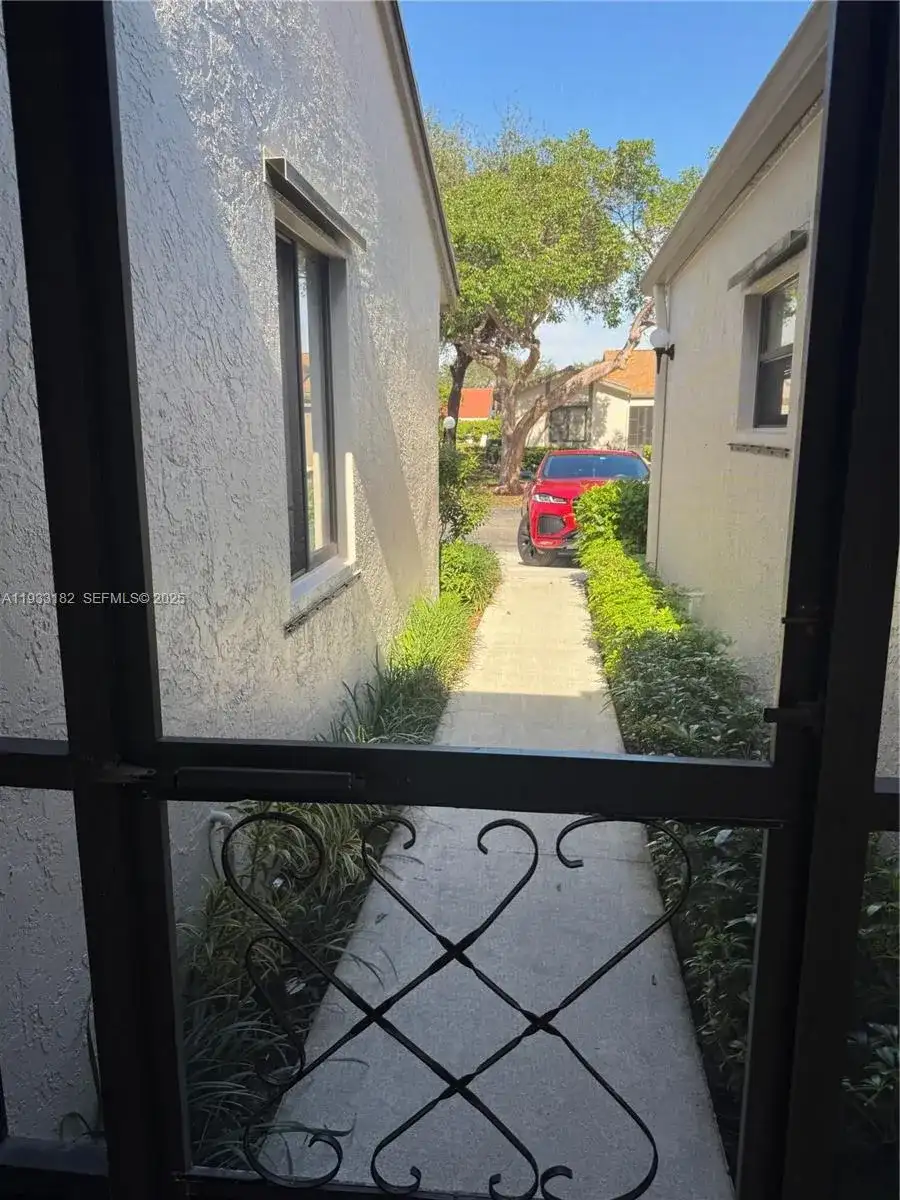 8200 Whispering Palm Dr # F, Boca Raton FL 33496 photo 3