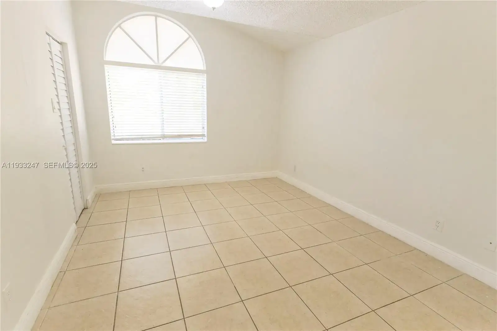 15770 SW 106th Ter # 305, Miami FL 33196 photo 4