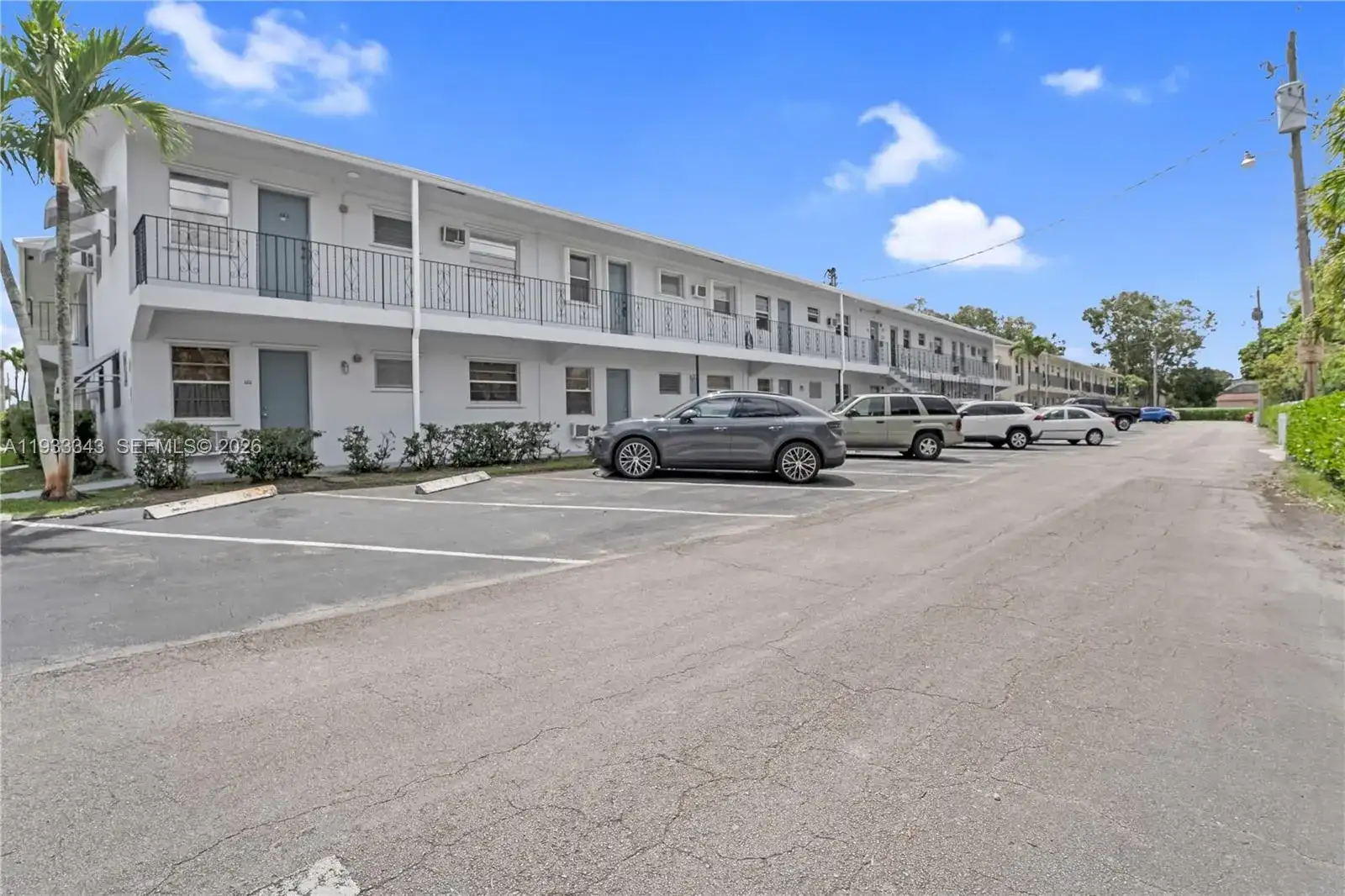 7401 Pines Blvd # 221, Pembroke Pines FL 33024 photo 2