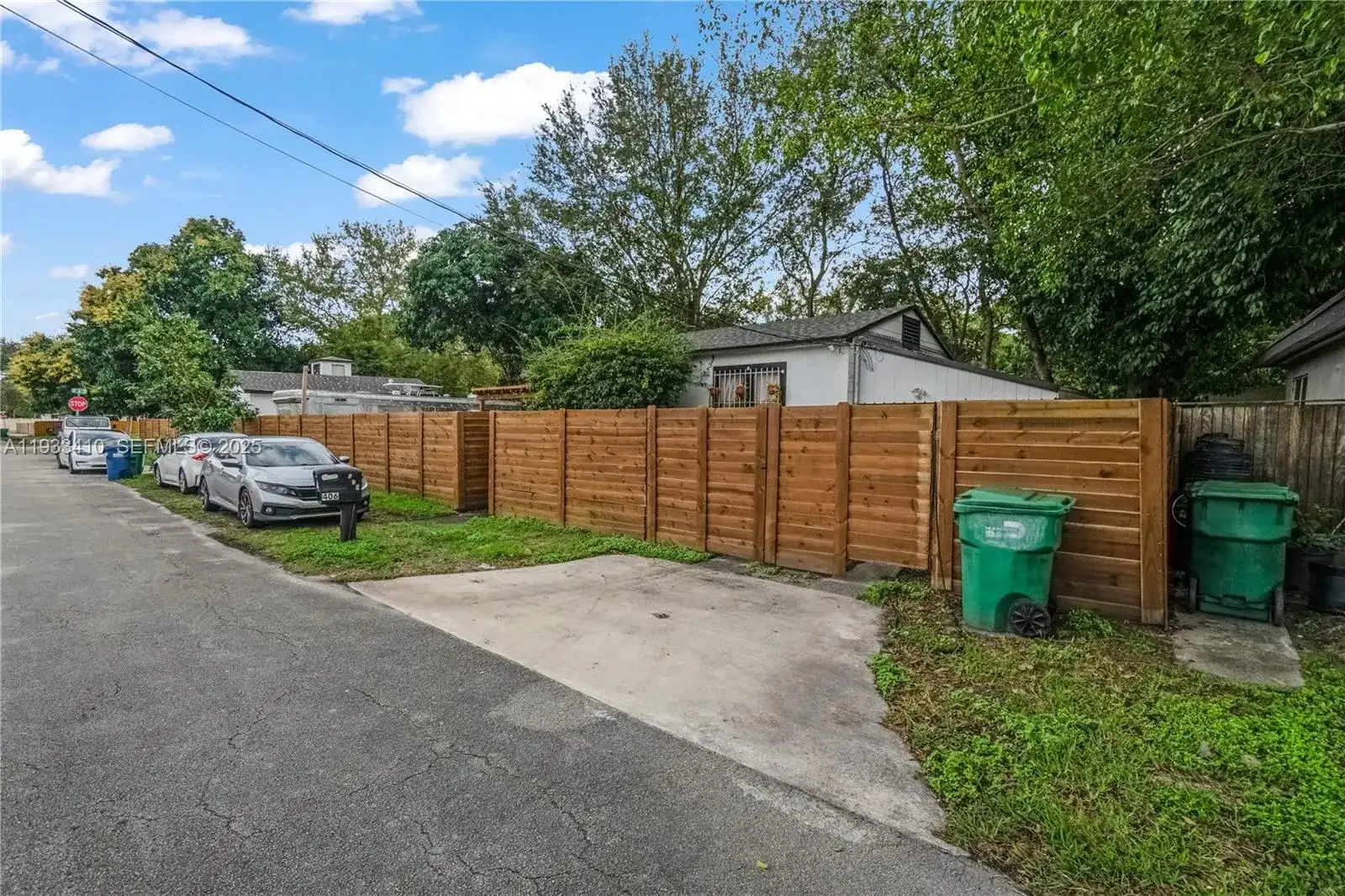 9210 NW 4th Ave, Miami FL 33150 photo 3