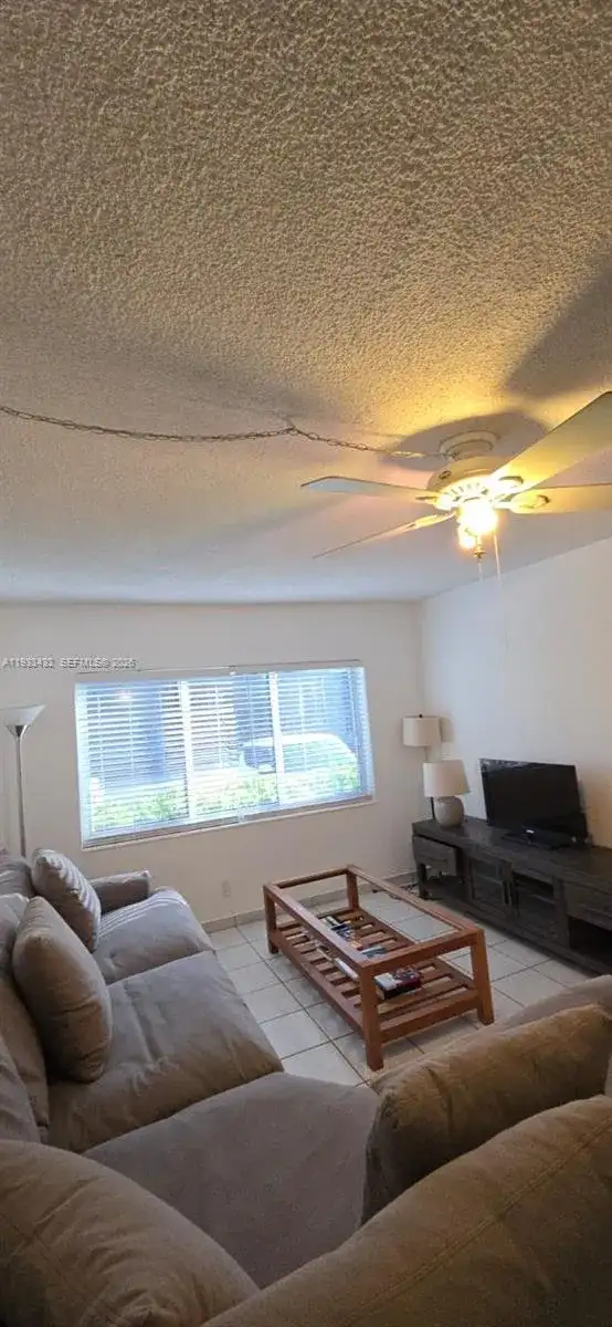 1001 SE 16th St # 1, Fort Lauderdale FL 33316 photo 5