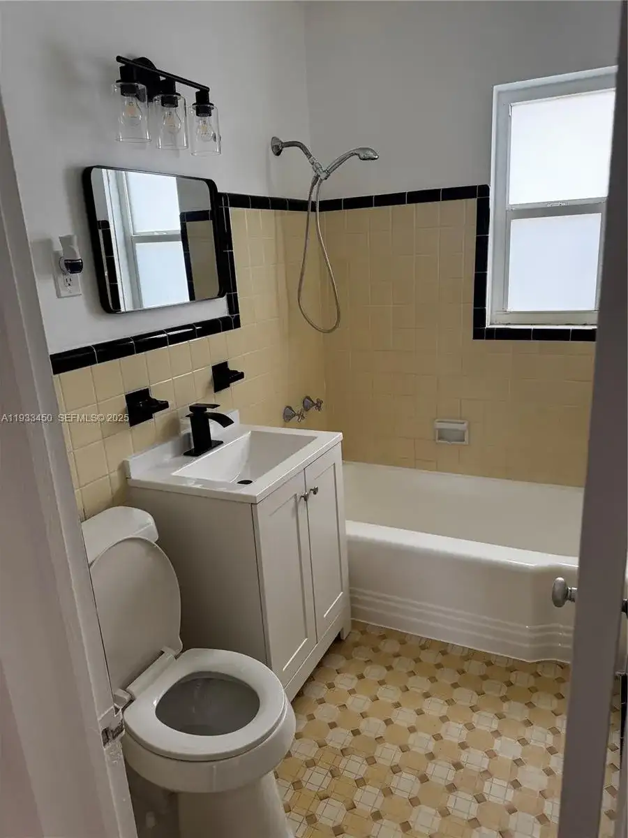 725 NE 91st St # 3D, Miami Shores FL 33138 photo 3