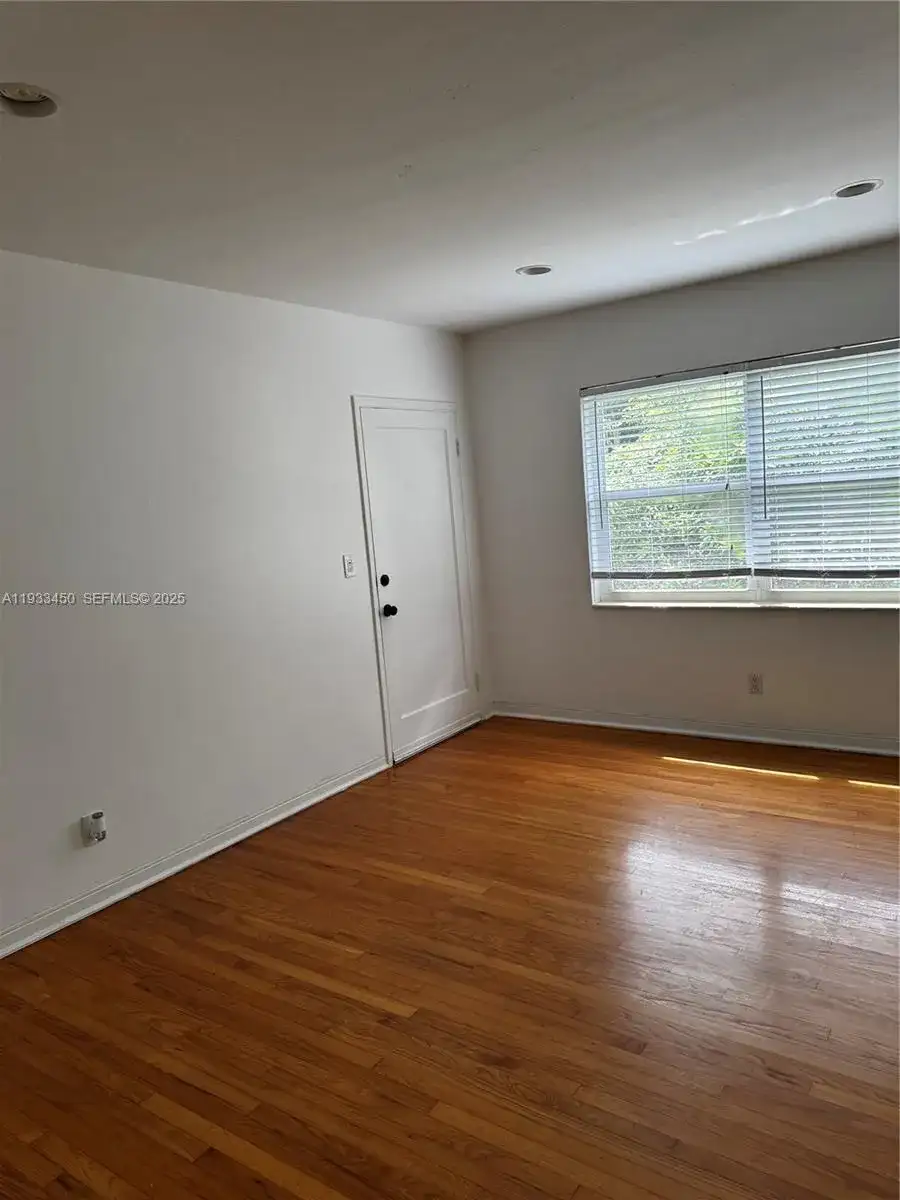 725 NE 91st St # 3D, Miami Shores FL 33138 photo 4