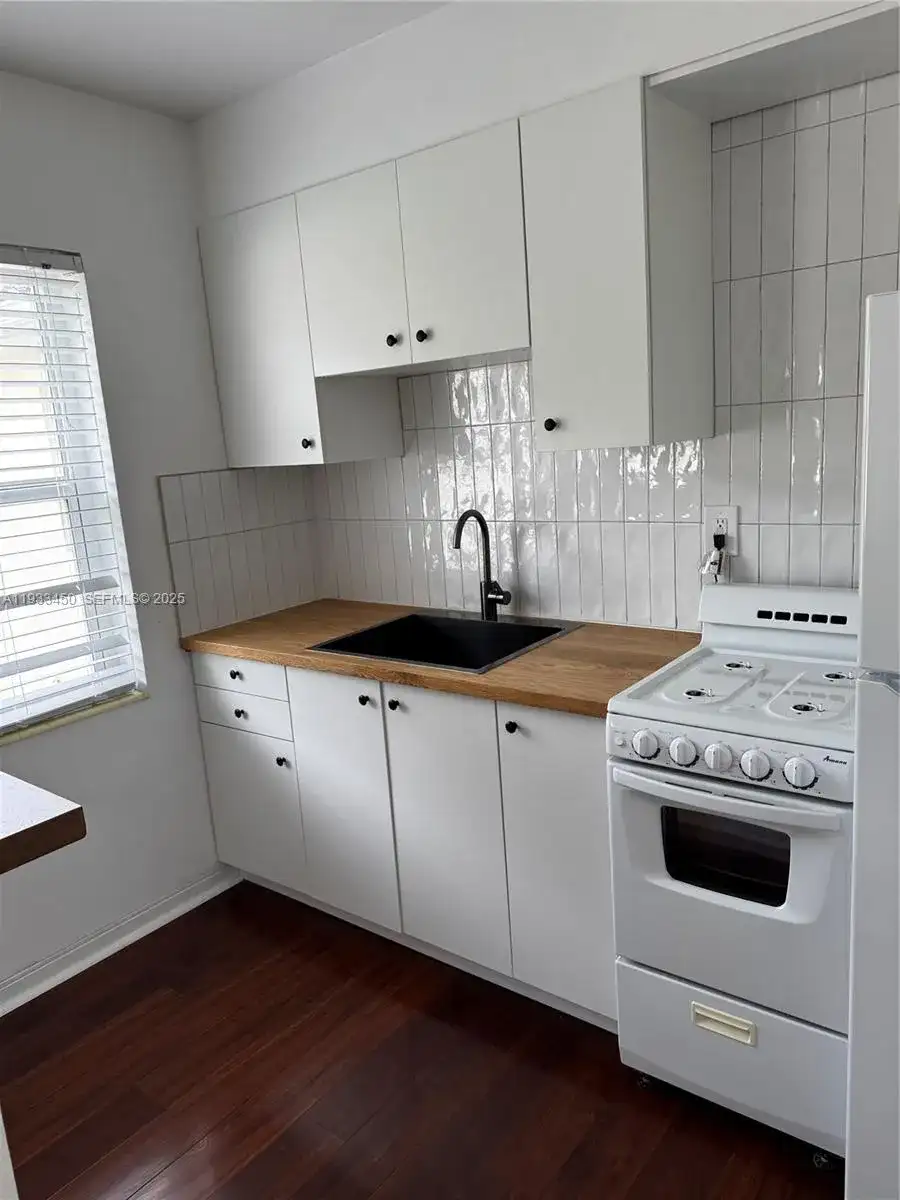 725 NE 91st St # 3D, Miami Shores FL 33138 photo 5