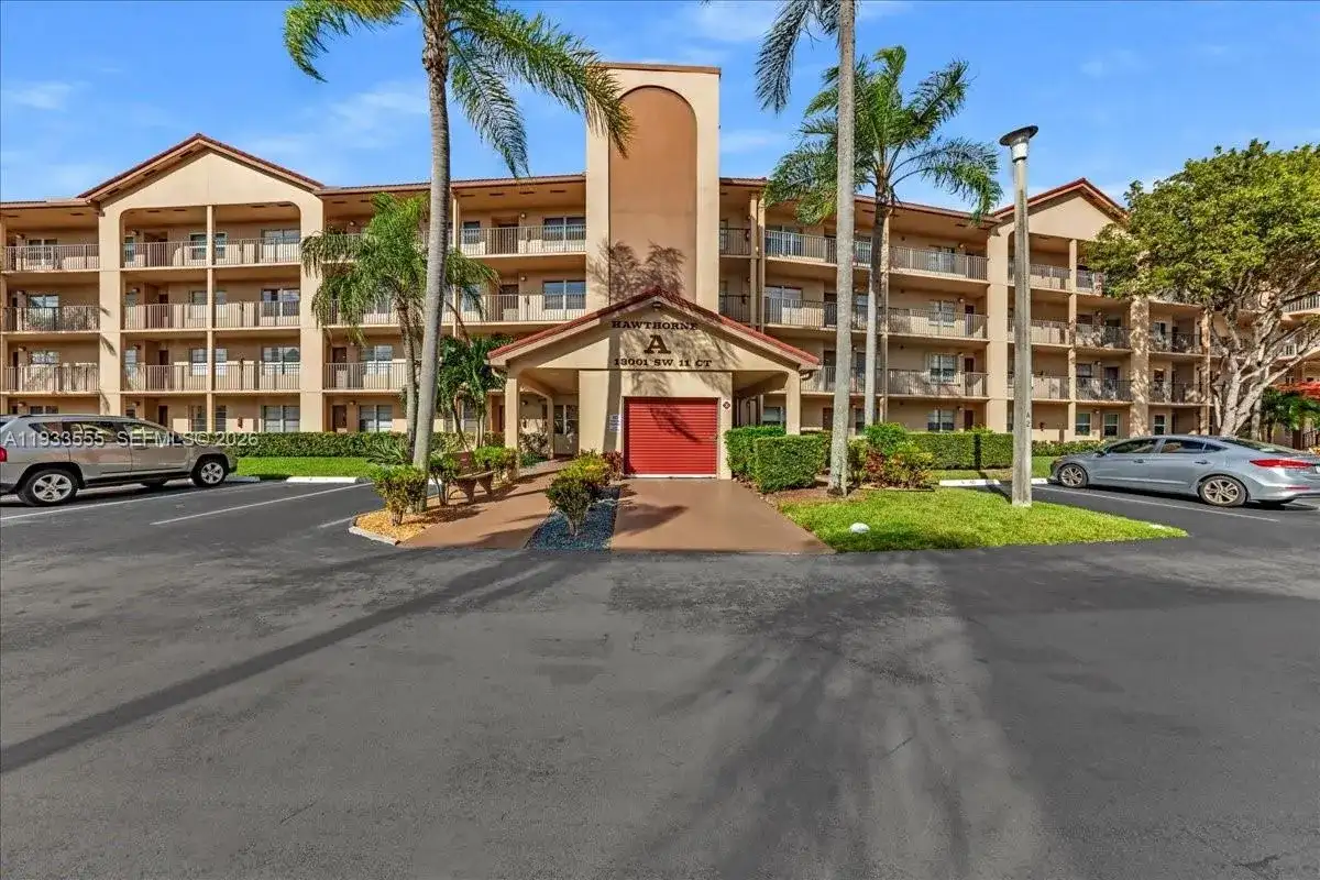 13001 SW 11th Ct # 408A, Pembroke Pines FL 33027 photo 2