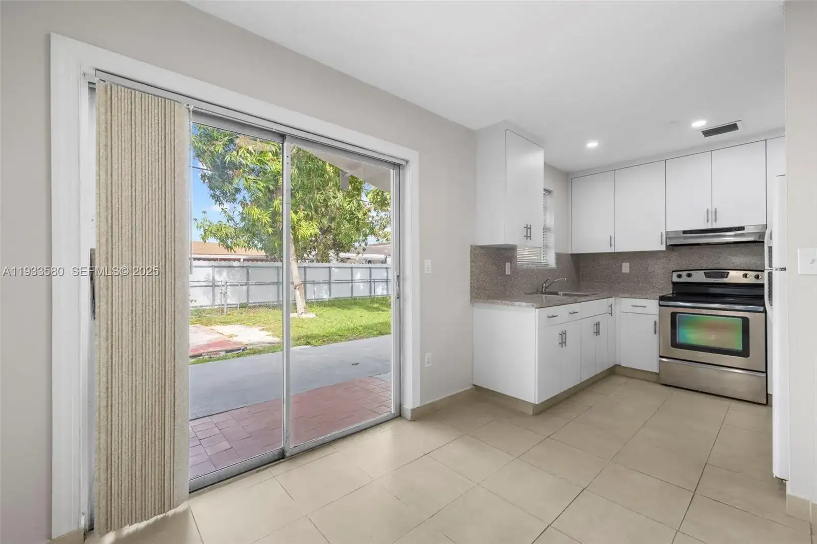 85 W 24th St # 85, Hialeah FL 33010 photo 4