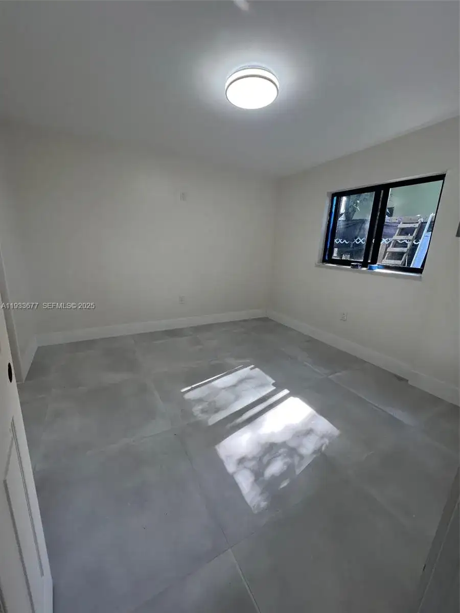 2169 NW Flagler Ter, Miami FL 33125 photo 2