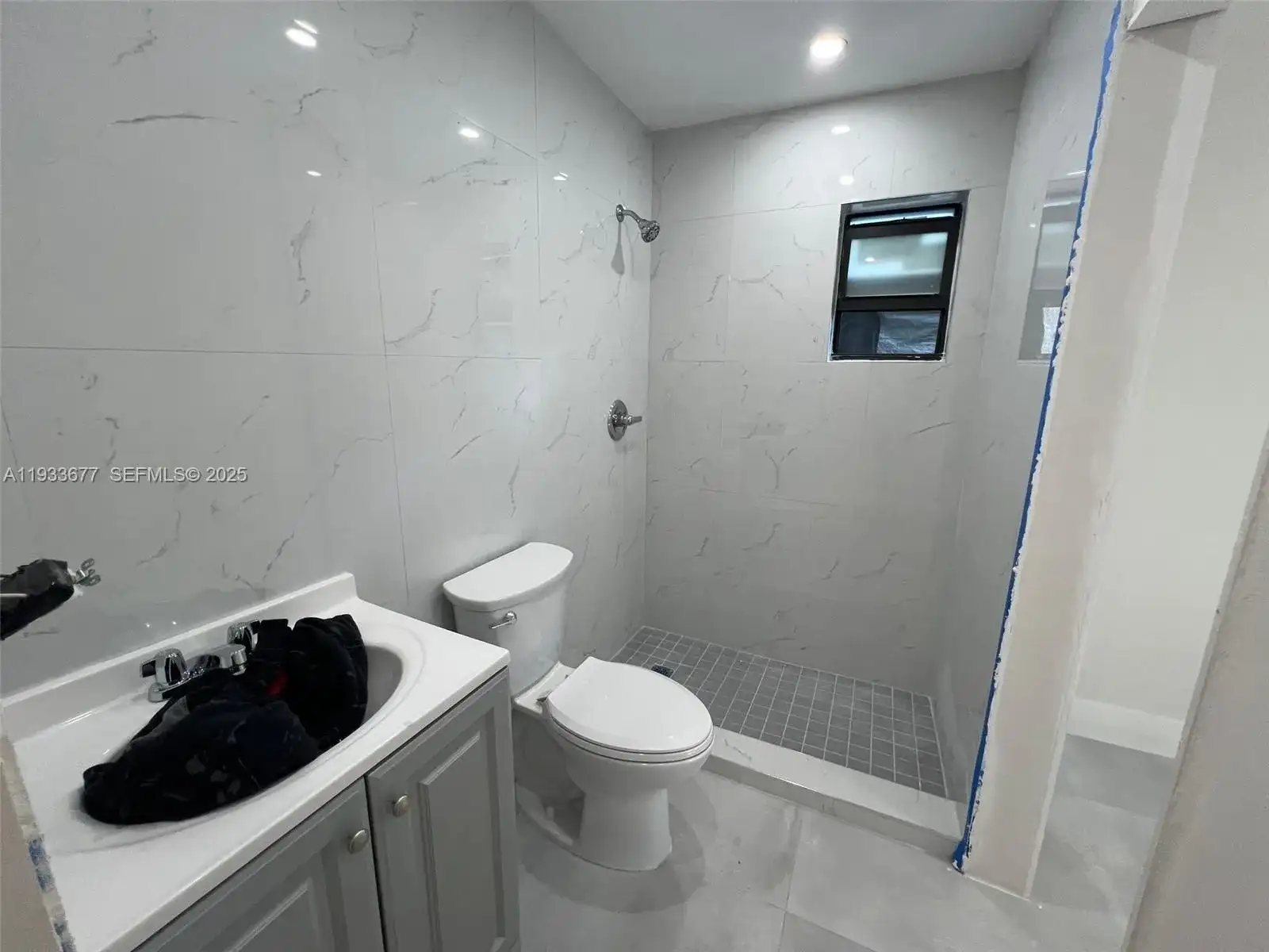 2169 NW Flagler Ter, Miami FL 33125 photo 3