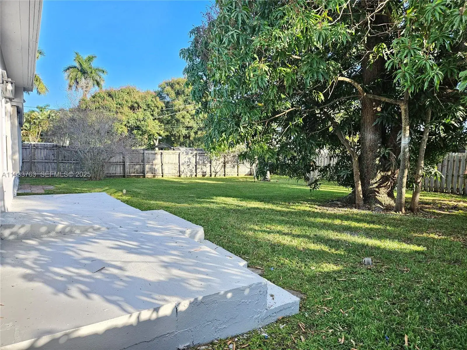 770 NW 38th St, Oakland Park FL 33309 photo 5