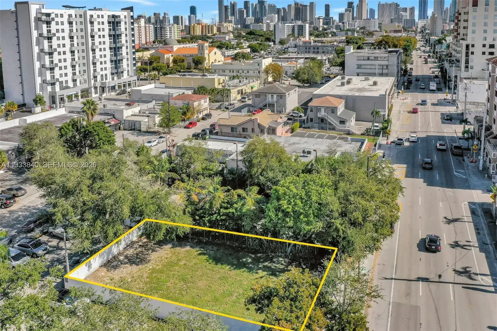 1471 SW 1st St, Miami FL 33135 photo 4