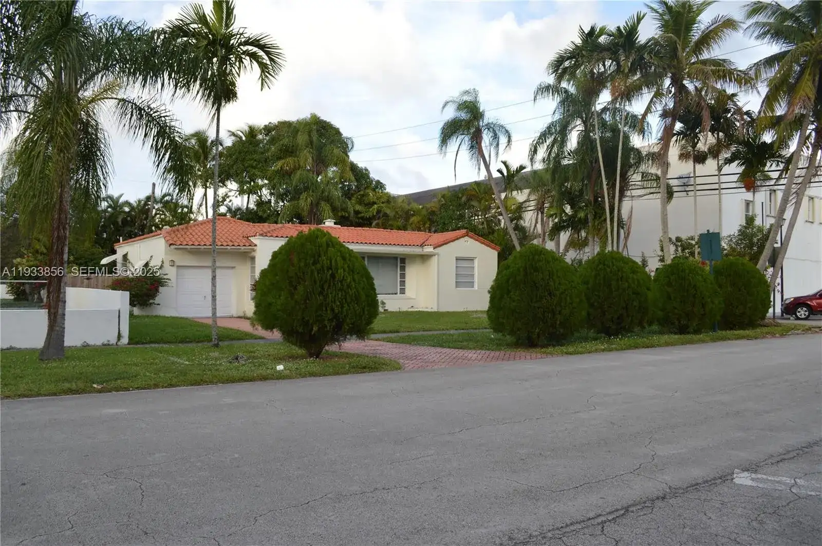 165 NE 98th St, Miami Shores FL 33138 photo 2