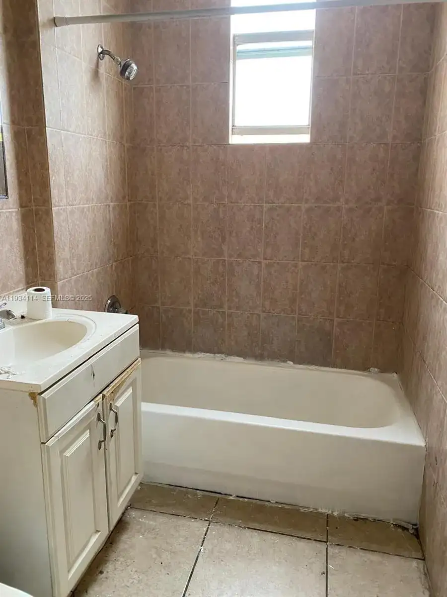 5959 SW 69th # 106, South Miami FL 33143 photo 5
