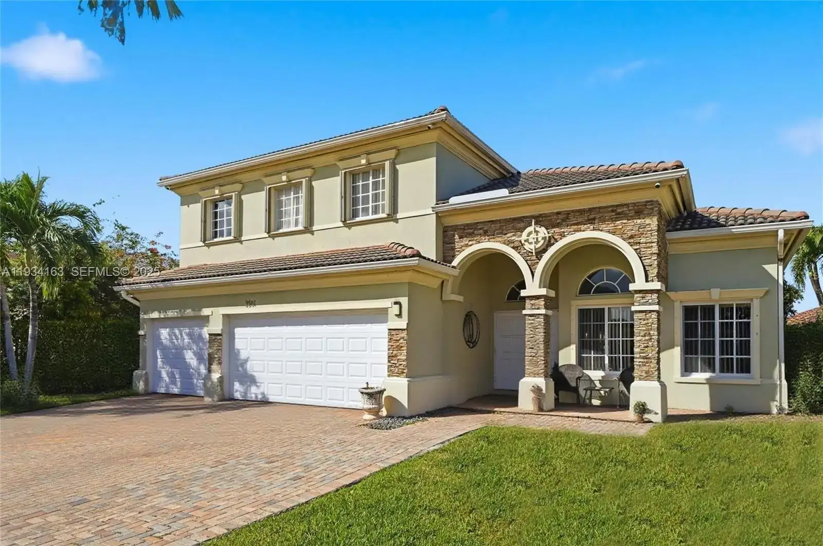 3561 NE 11th Dr, Homestead FL 33033 photo 4