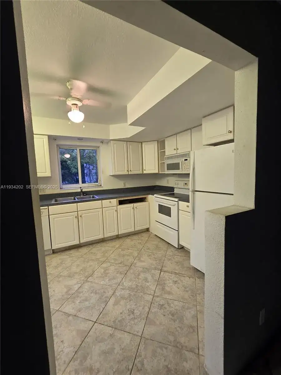3201 SE 12th St # B3, Pompano Beach FL 33062 photo 5