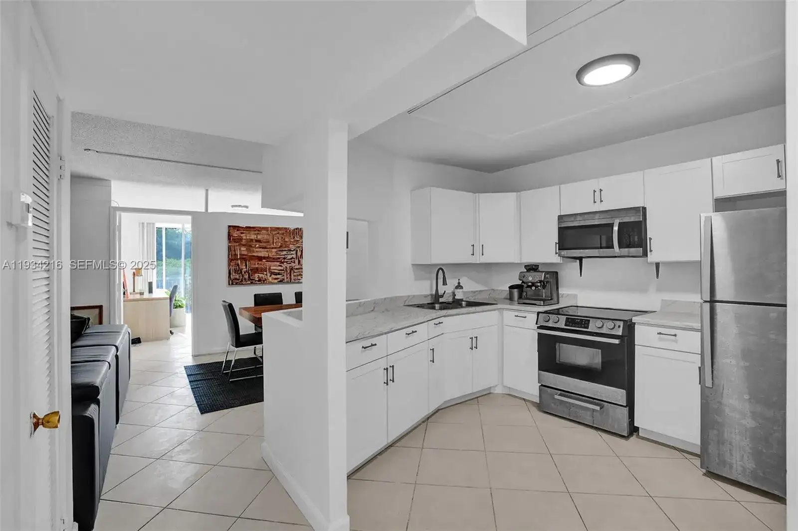1780 NE 191st St # 2, Miami FL 33179 photo 2