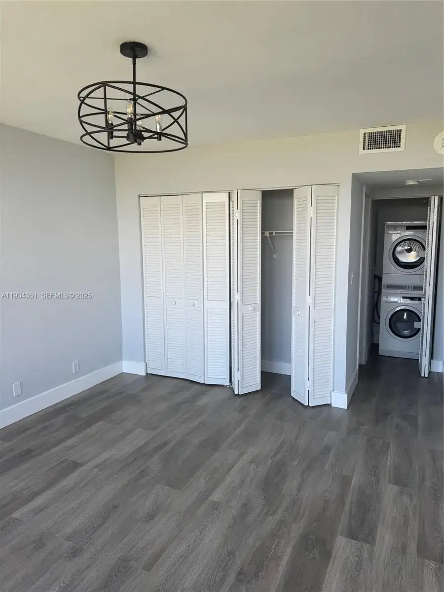 780 NE 69th St # 1608, Miami FL 33138 photo 4