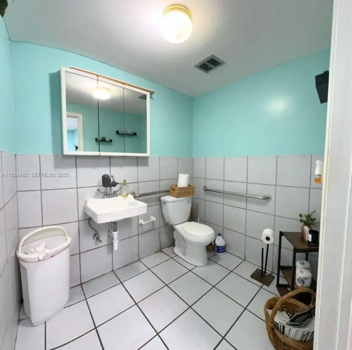 3100 NW 27th Ave, Miami FL 33142 photo 3