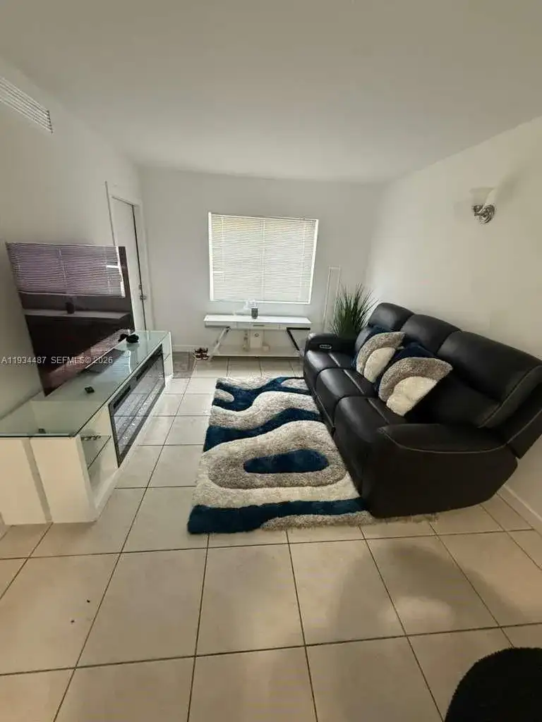 1250 SE 26th St # 102, Homestead FL 33035 photo 2