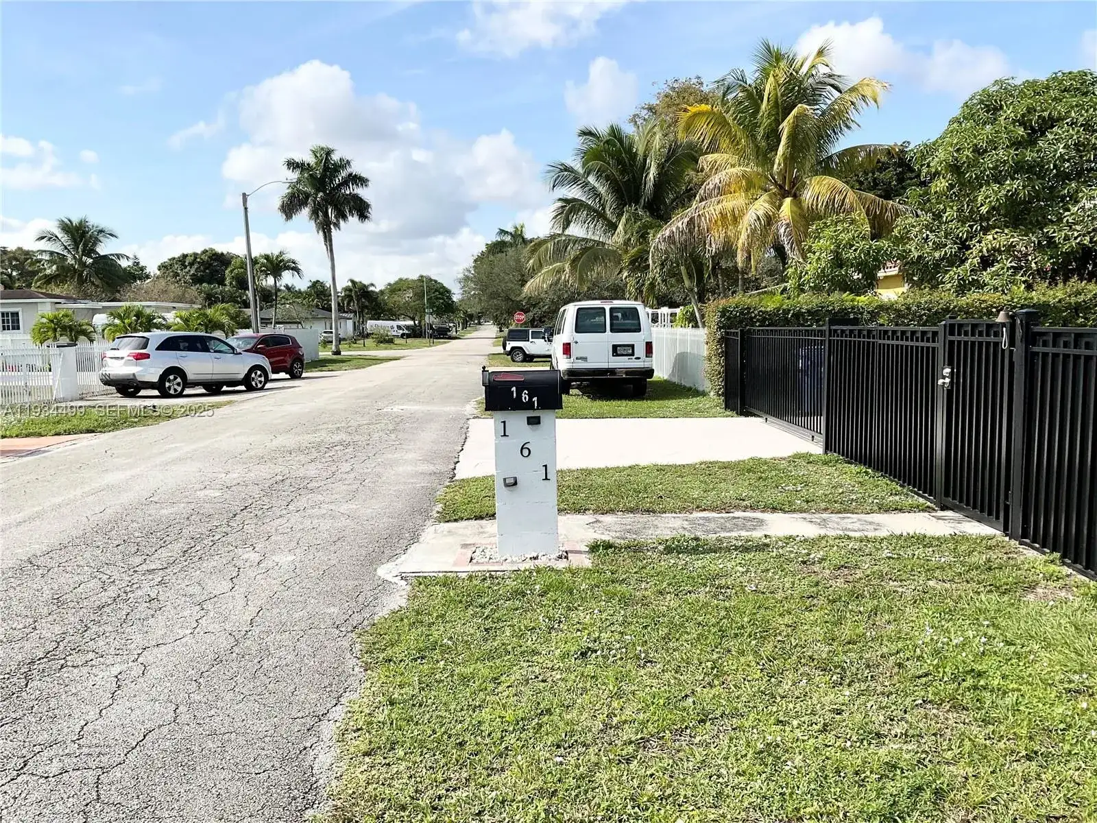 161 NW 145th St, Miami FL 33168 photo 2