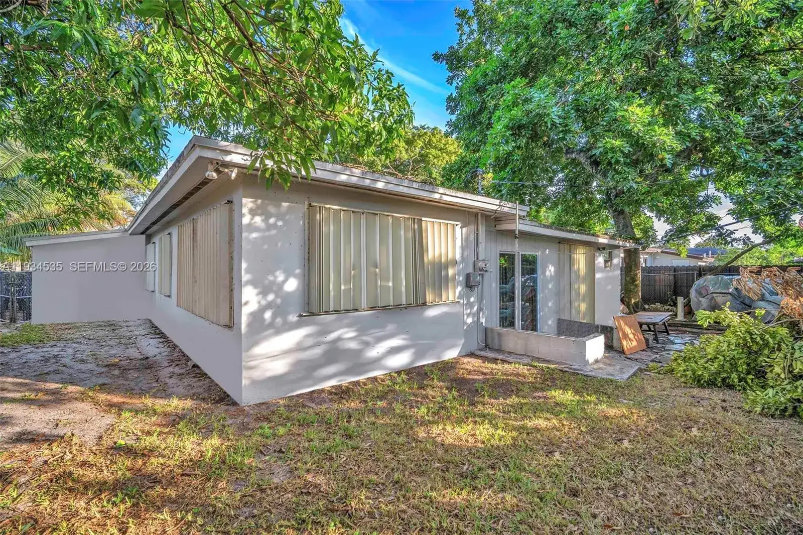 16234 NE 9th Ct, North Miami Beach FL 33162 photo 3