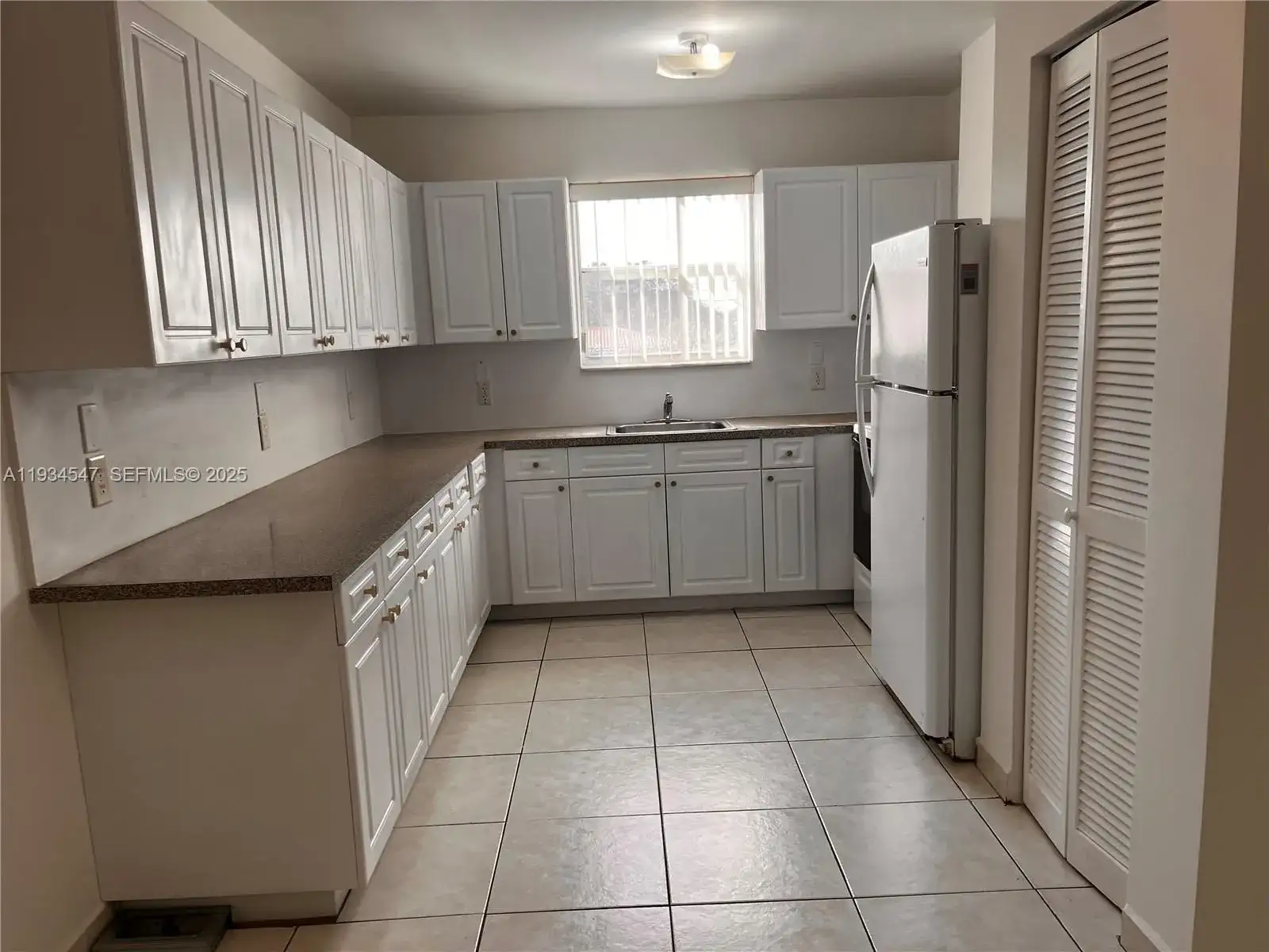 181 NW 47th Ave # 6, Miami FL 33126 photo 4