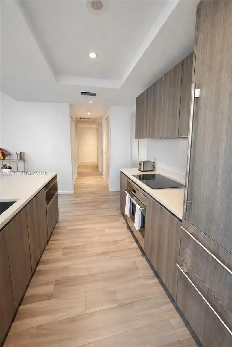 801 S Miami Ave # 2709, Miami FL 33130 photo 3