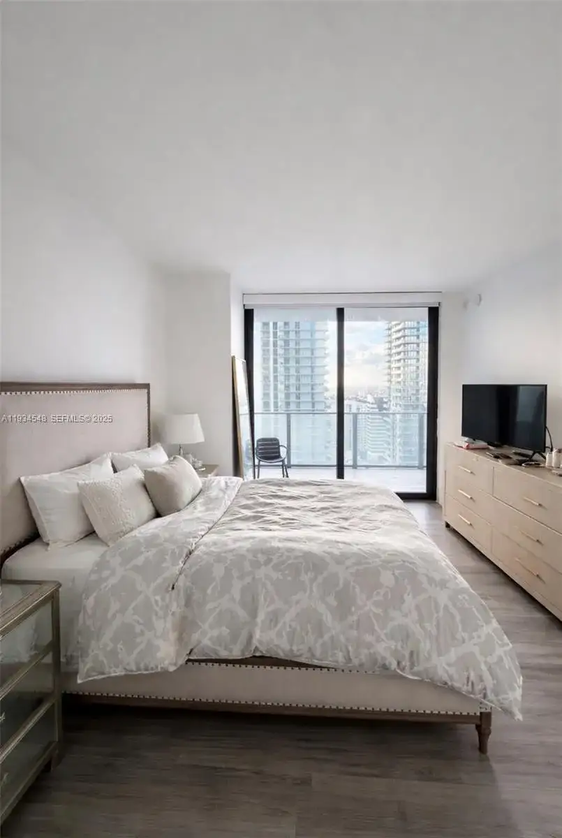 801 S Miami Ave # 2709, Miami FL 33130 photo 5