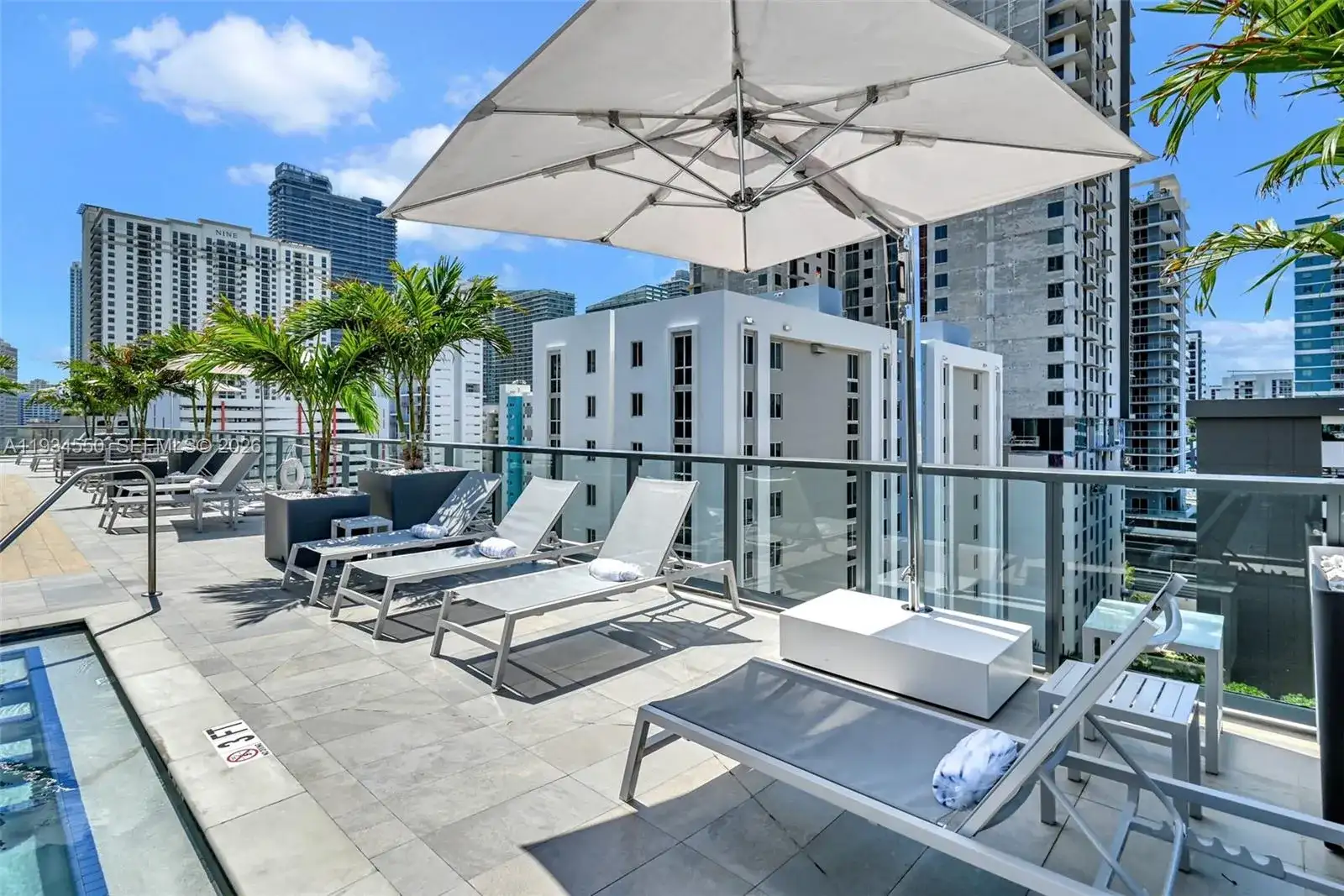229 SW 9th St # 504, Miami FL 33130 photo 4