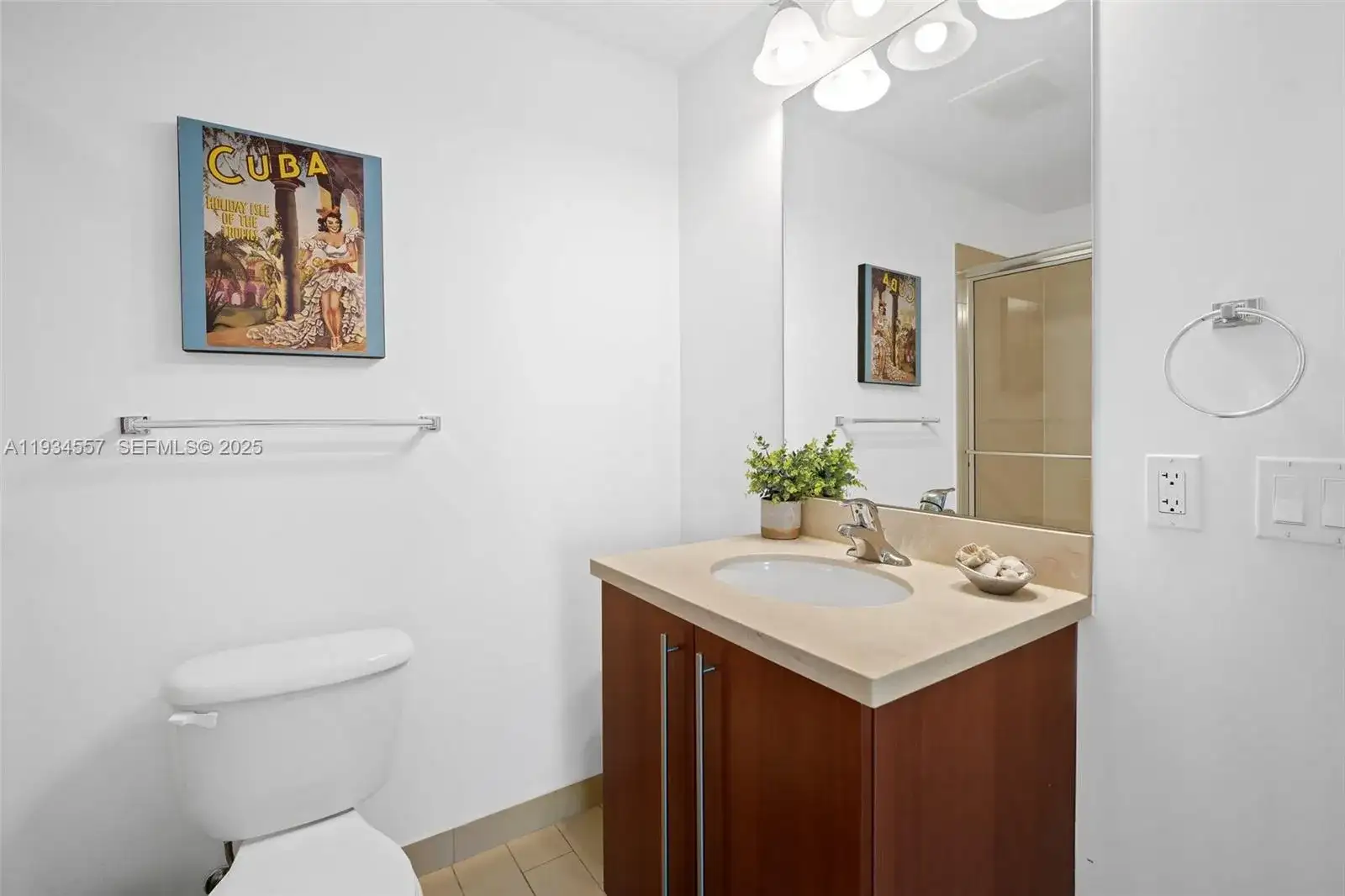 1111 SW 1st Ave, Miami FL 33130 photo 3