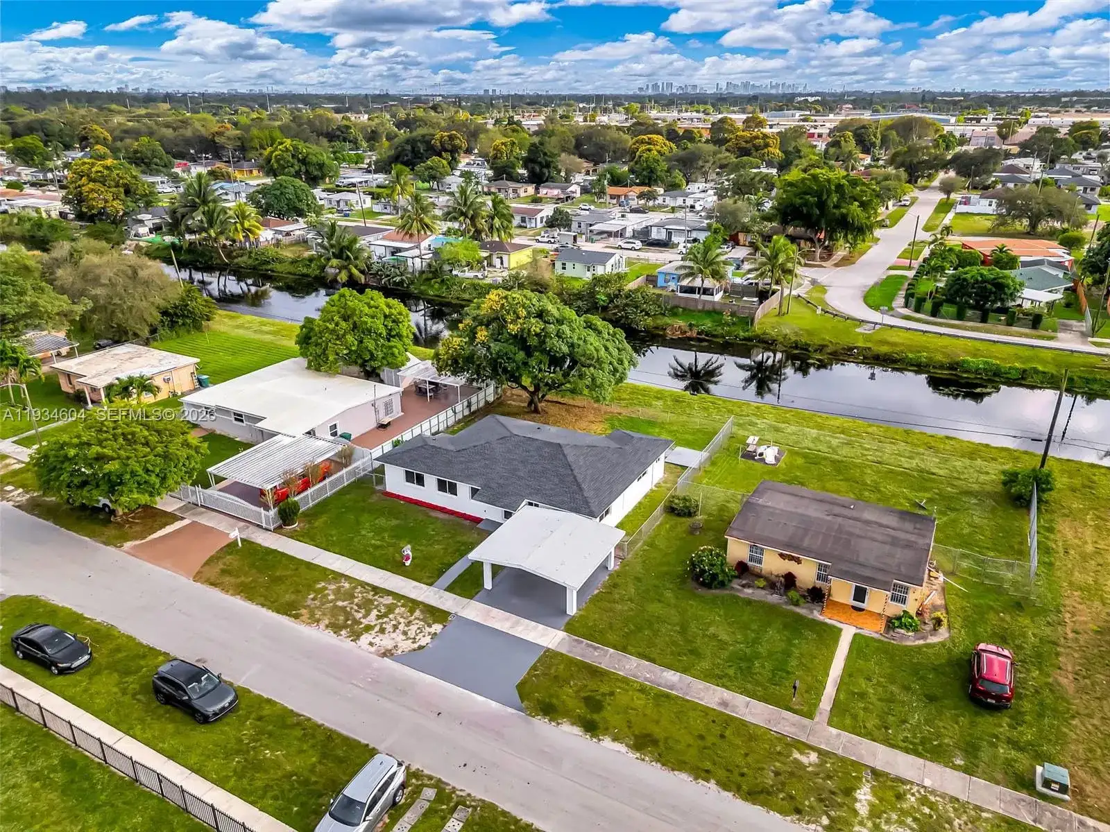 2410 NW 155th Ter, Miami Gardens FL 33054 photo 3