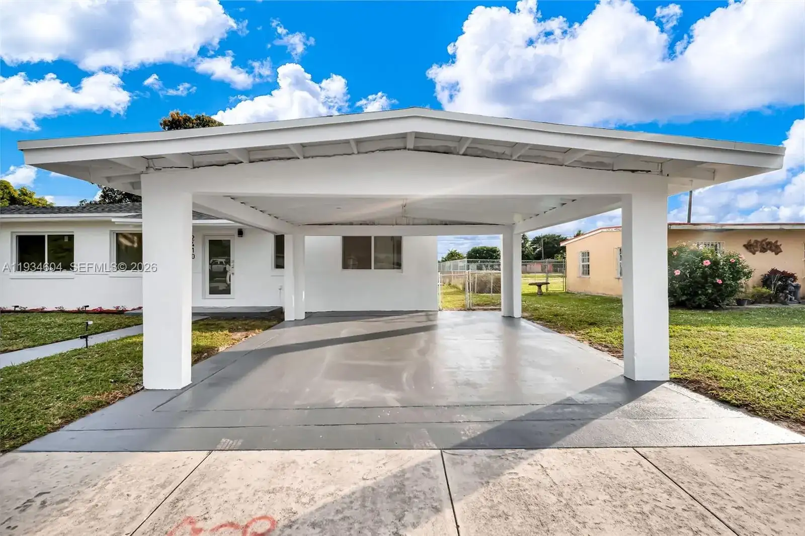 2410 NW 155th Ter, Miami Gardens FL 33054 photo 4