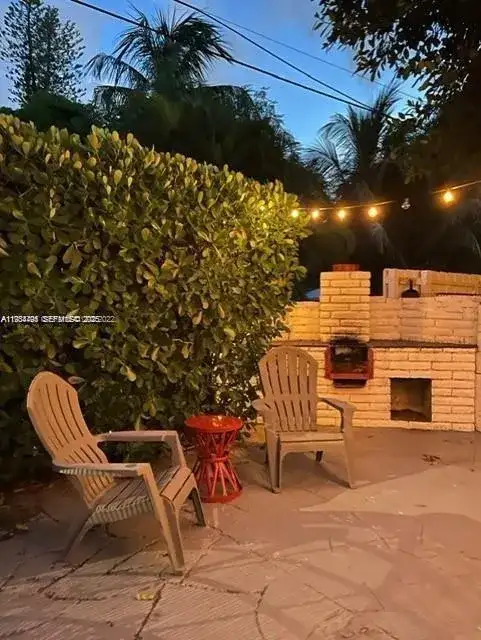 274 NW 92nd St, Miami Shores FL 33150 photo 3