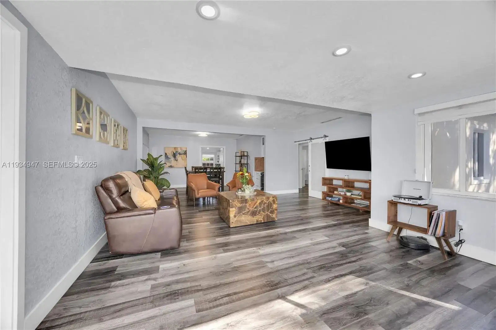 4055 SW 7th St, Miami FL 33134 photo 5