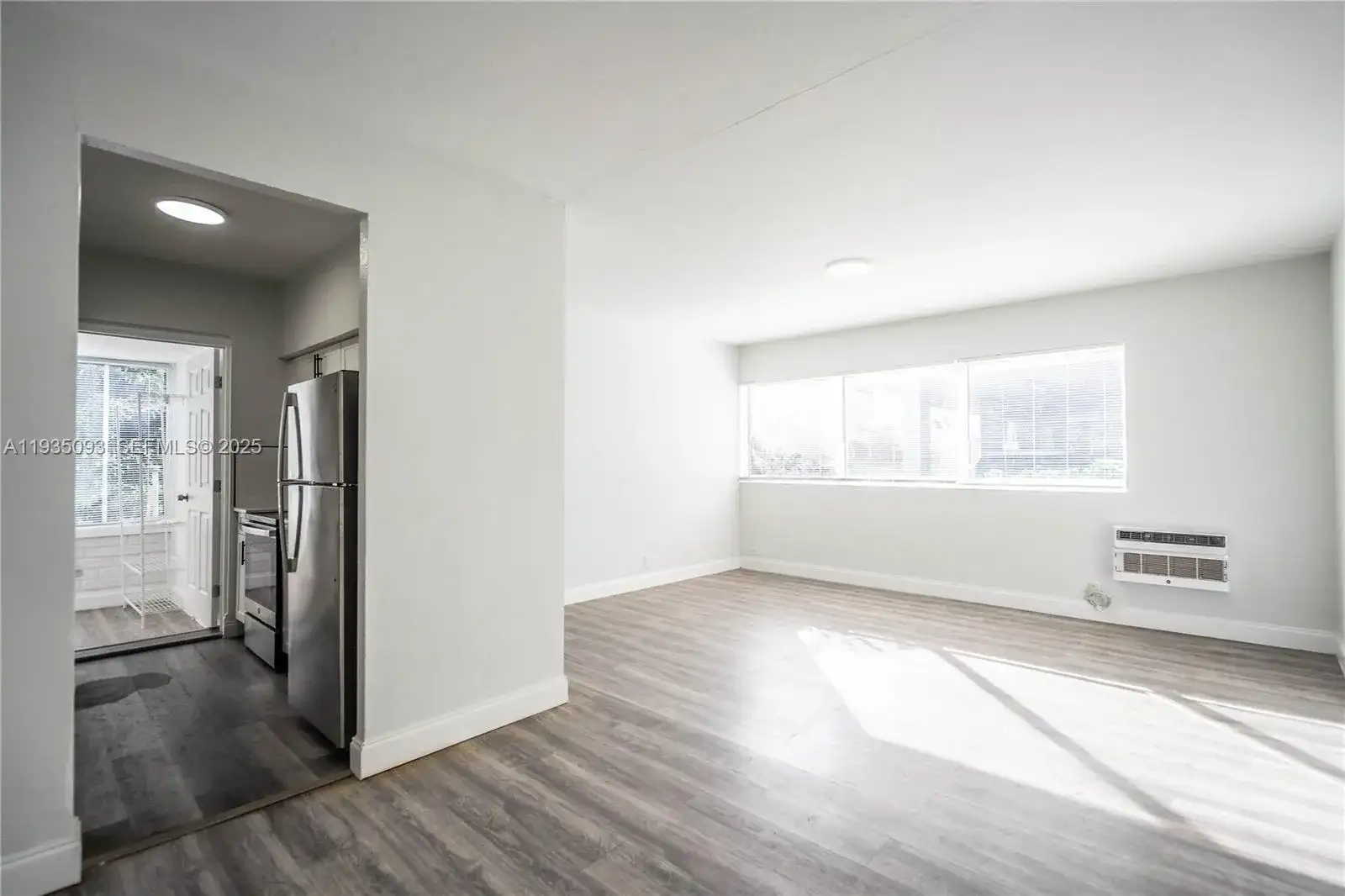 6871 Abbott Ave # 4, Miami Beach FL 33141 photo 2