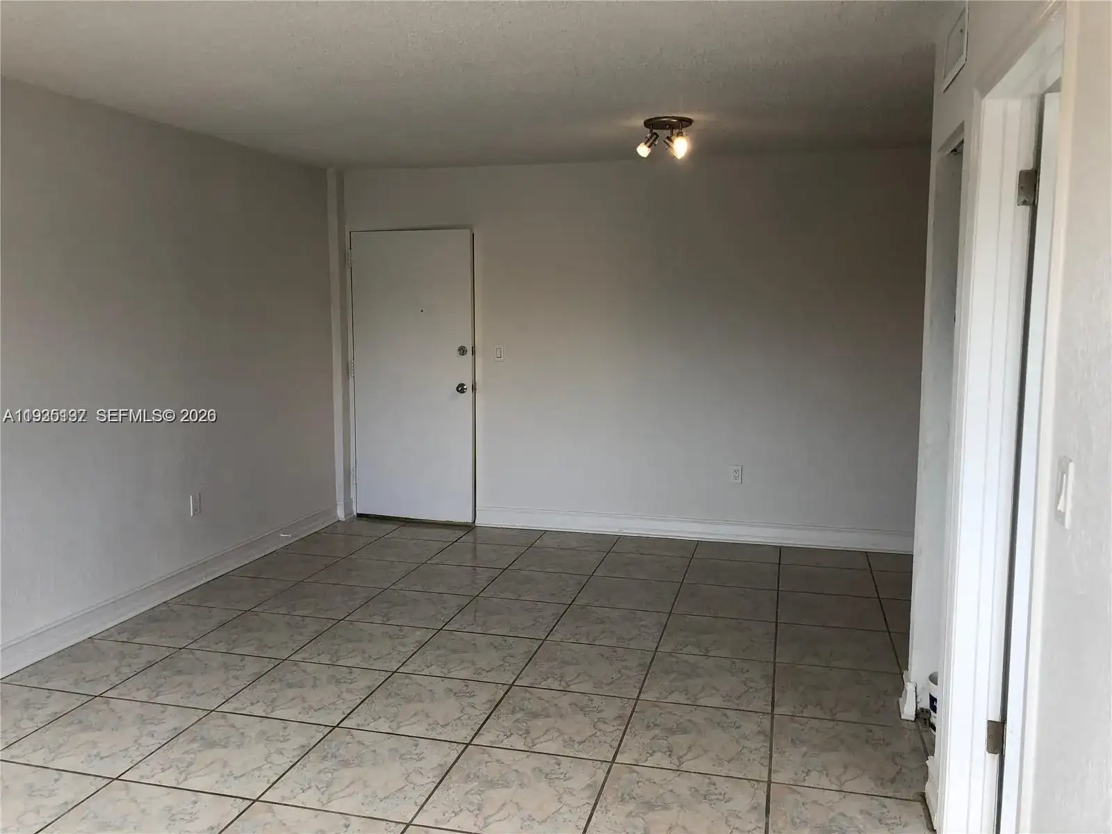 444 SW 4th St # 404, Miami FL 33130 photo 3