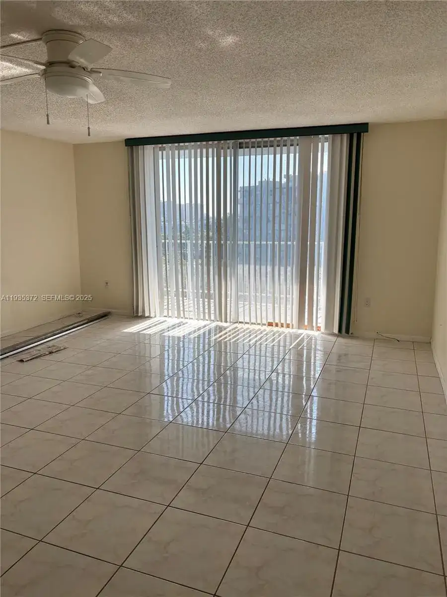 1470 NE 125th Ter # 705, North Miami FL 33161 photo 3