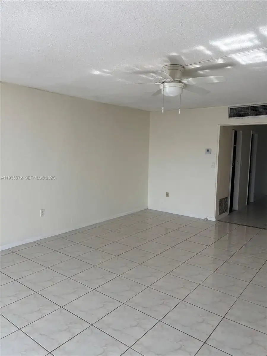 1470 NE 125th Ter # 705, North Miami FL 33161 photo 4