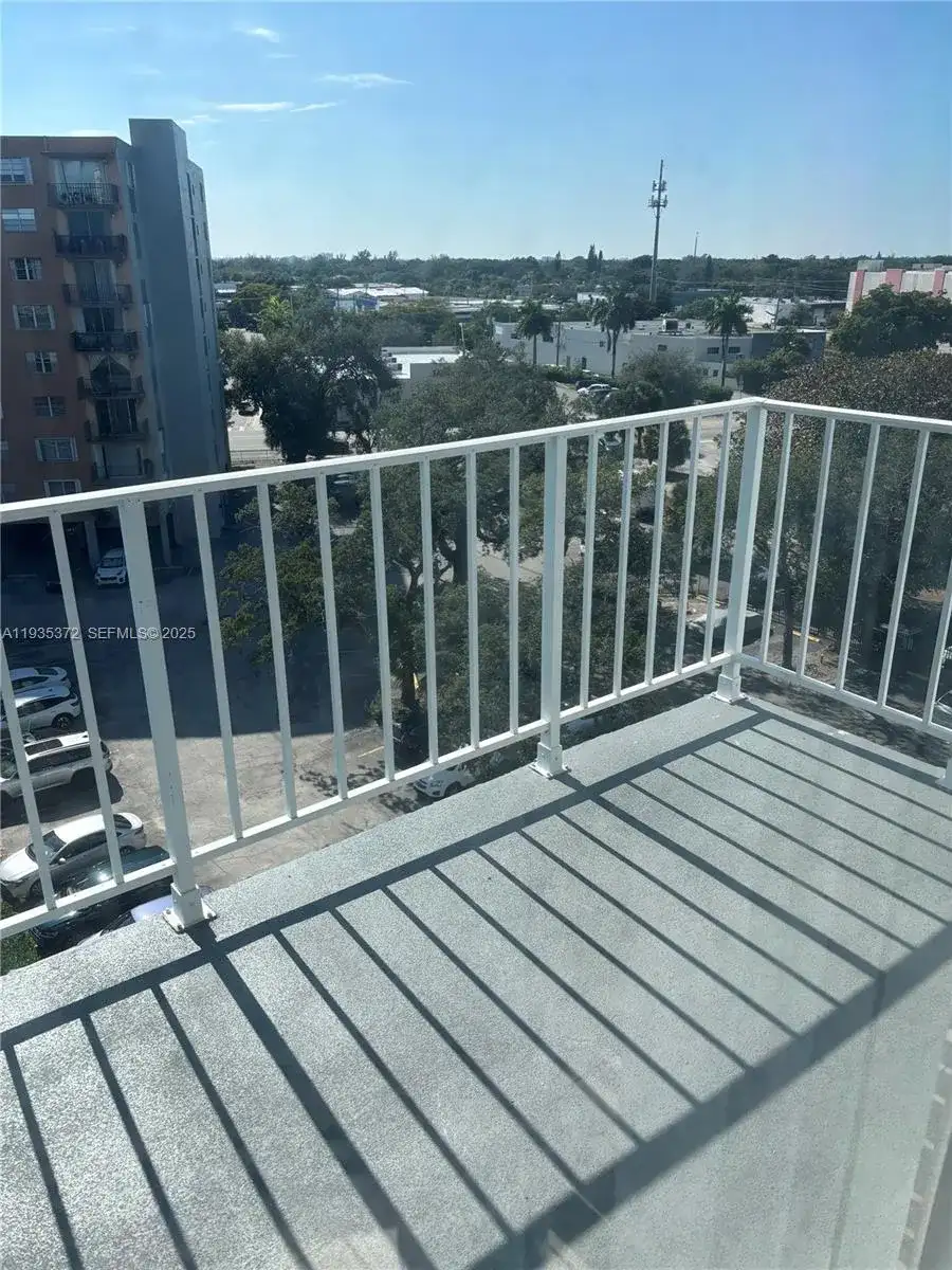 1470 NE 125th Ter # 705, North Miami FL 33161 photo 5