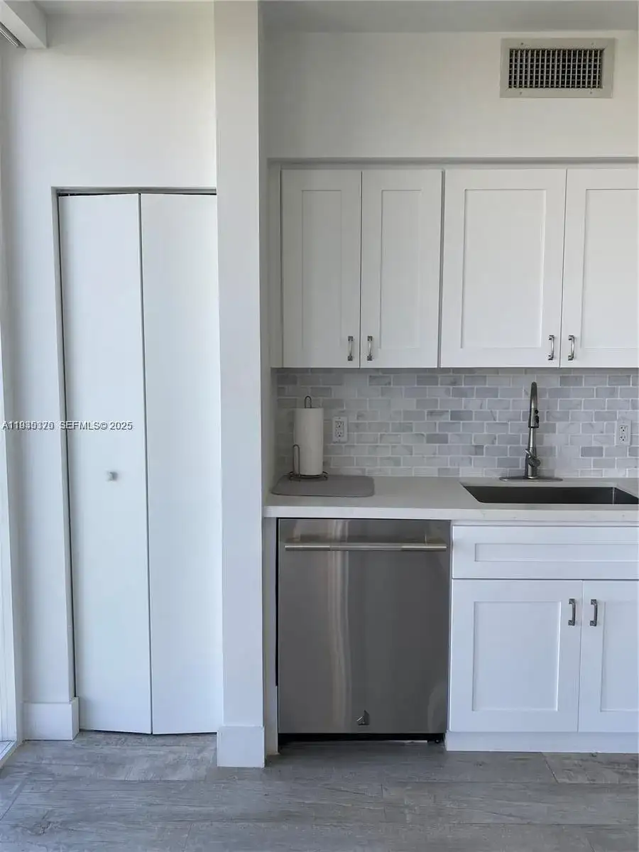 4779 Collins Ave # 3606, Miami Beach FL 33140 photo 5