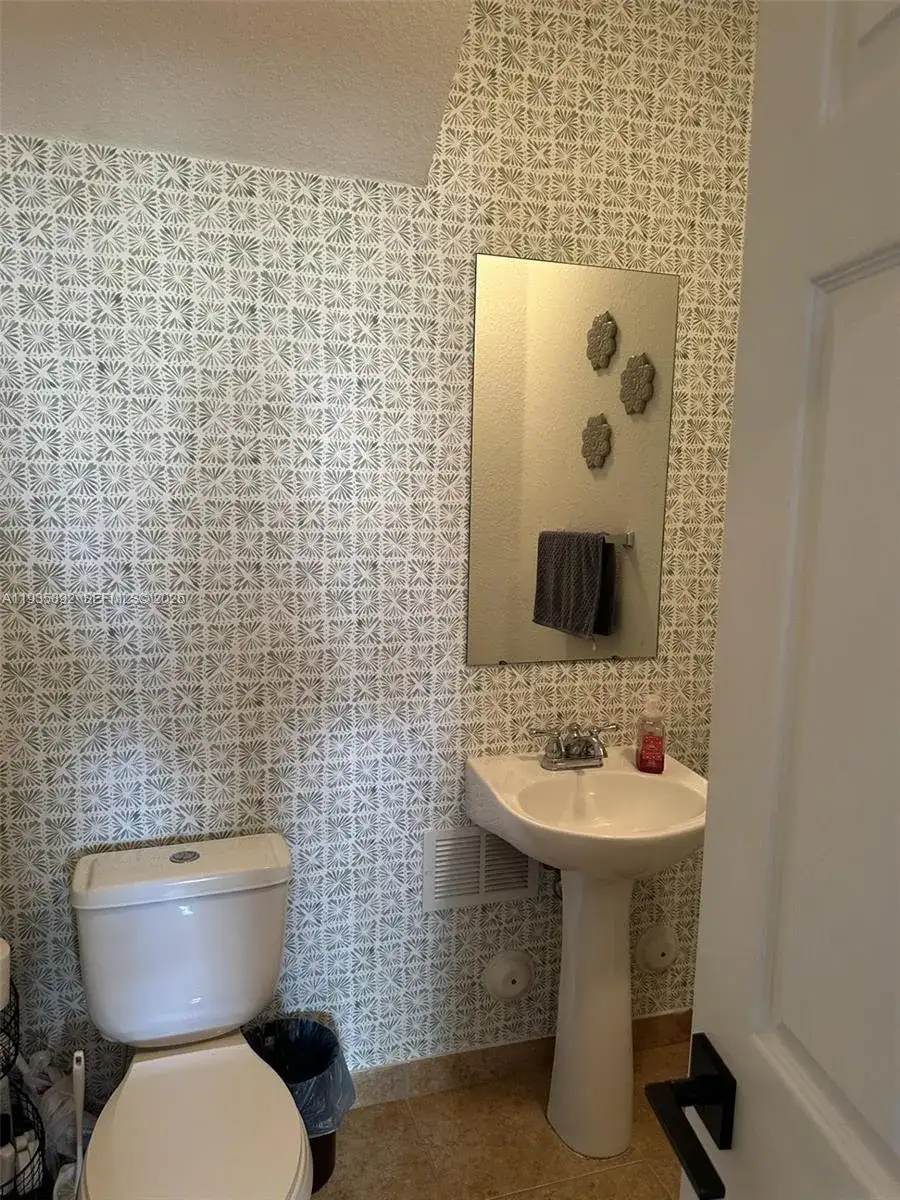 10800 NW 88th Ter # 213, Doral FL 33178 photo 5