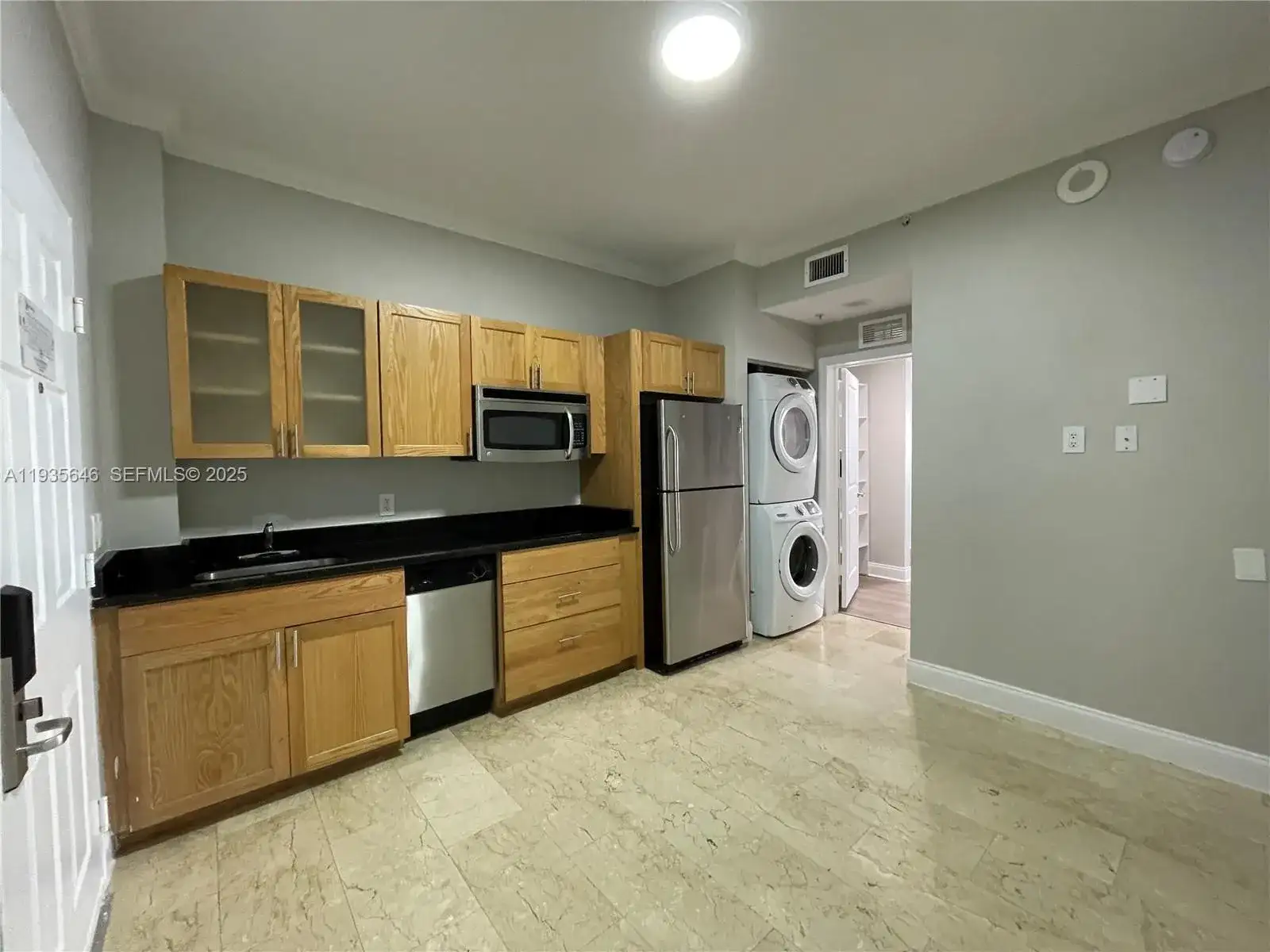 1750 NW 107th Ave # R508, Sweetwater FL 33172 photo 2