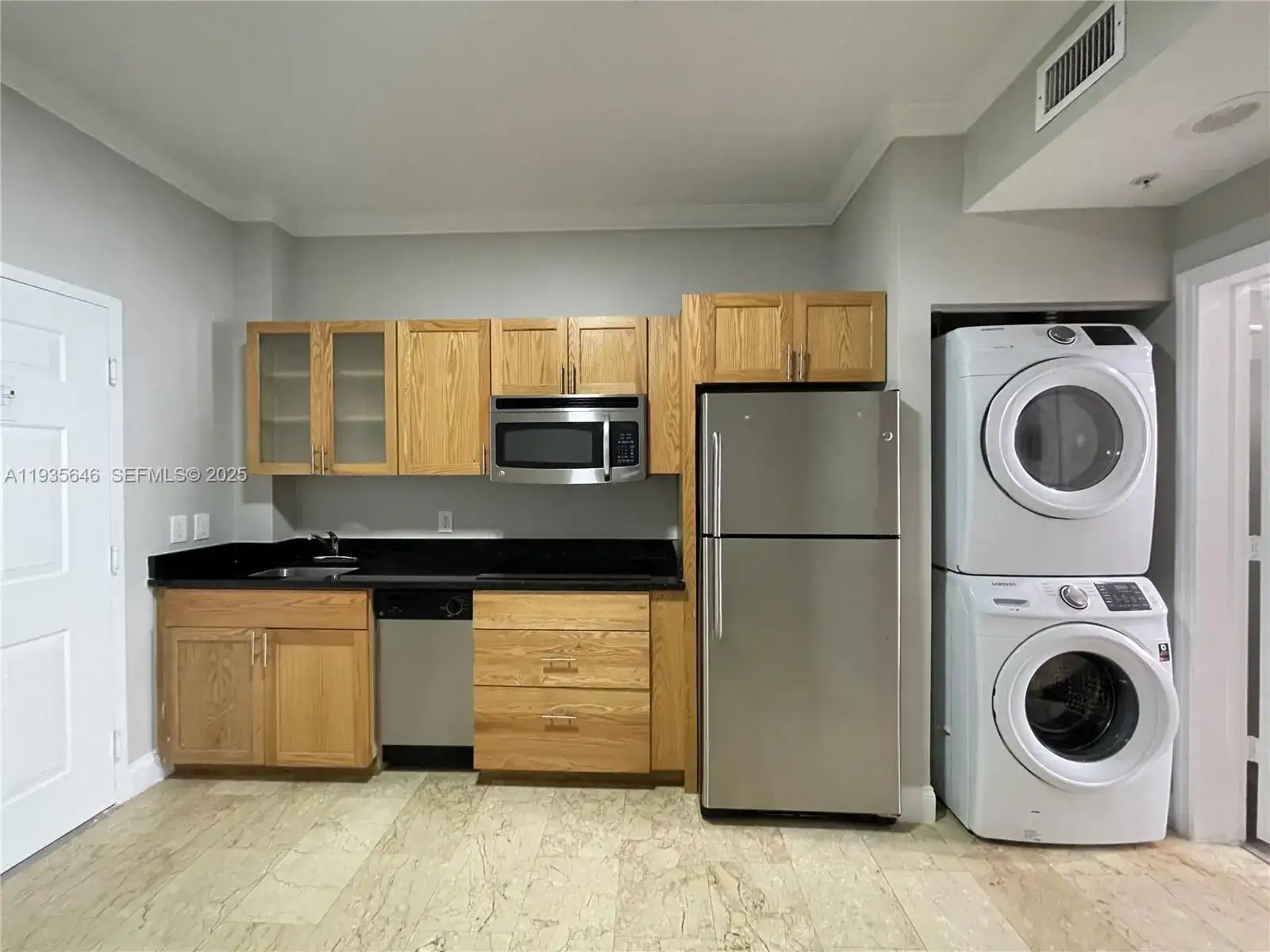 1750 NW 107th Ave # R508, Sweetwater FL 33172 photo 4