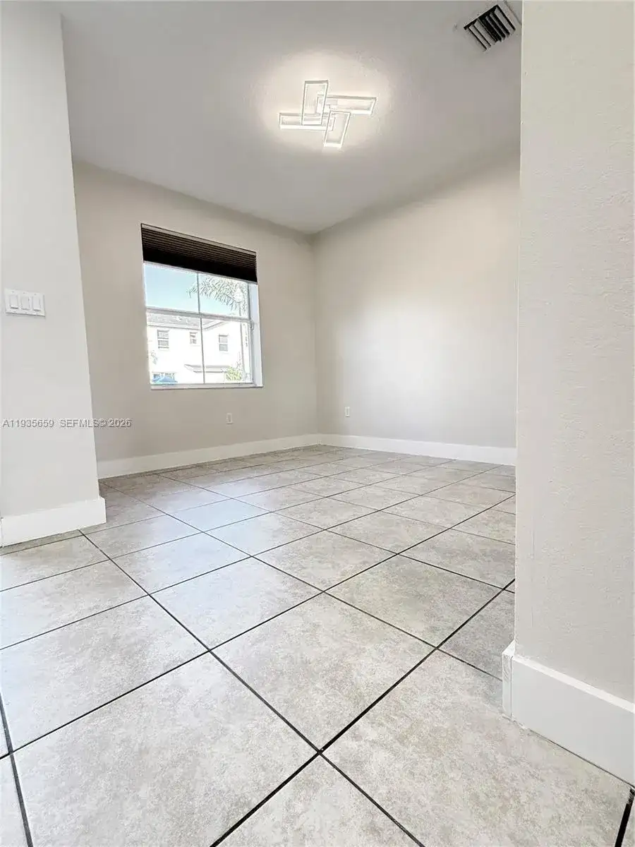 134 SE 28th Ter # 5, Homestead FL 33033 photo 3