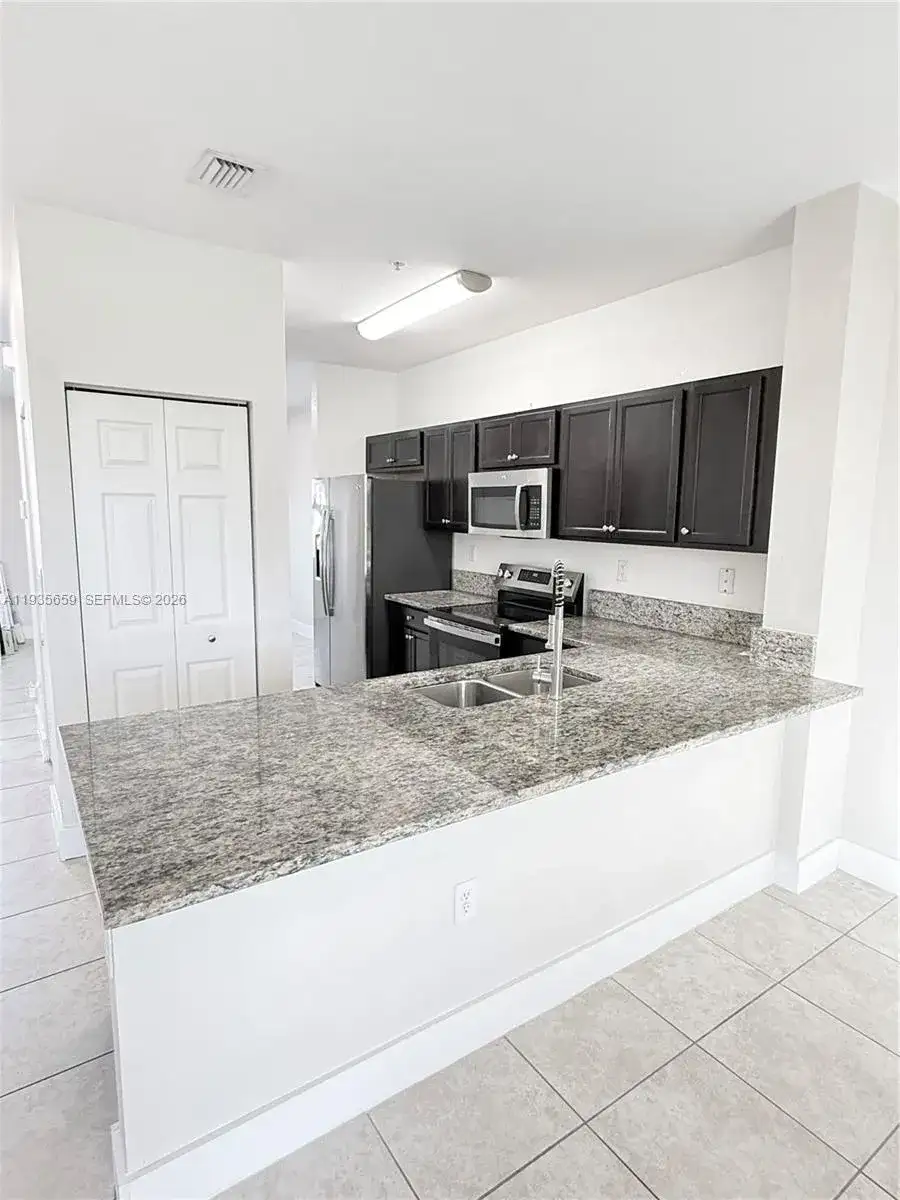 134 SE 28th Ter # 5, Homestead FL 33033 photo 5