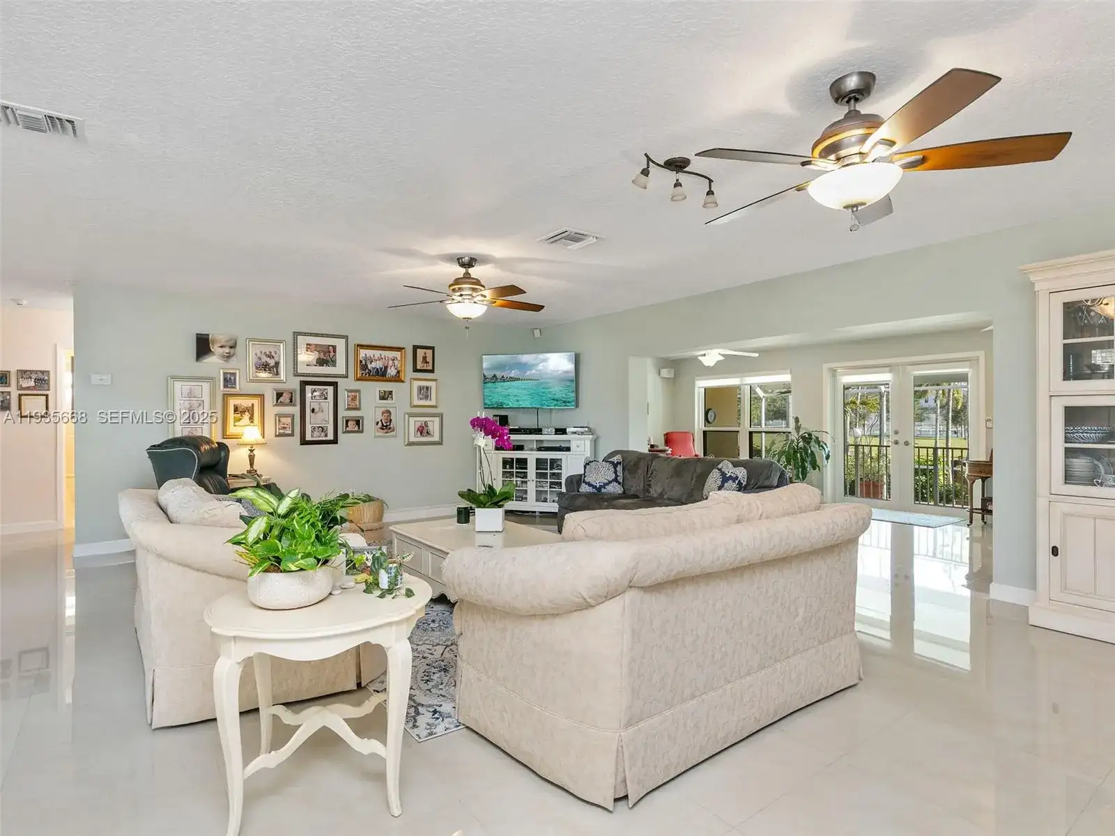 20565 SW 80th Pl, Cutler Bay FL 33189 photo 5
