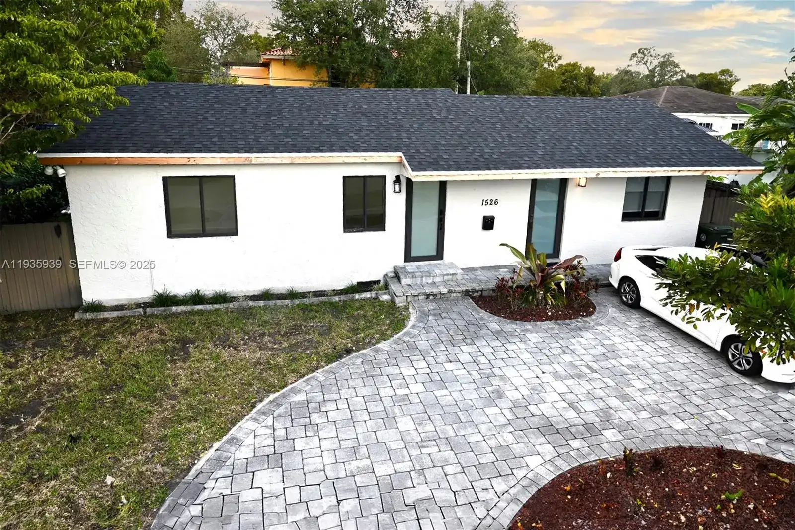 1526 SW 65th ave, West Miami FL 33144 photo 2