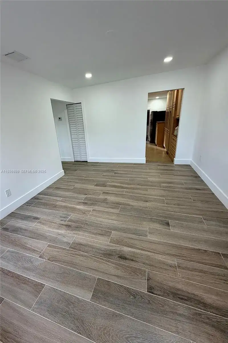 1526 SW 65th ave, West Miami FL 33144 photo 3